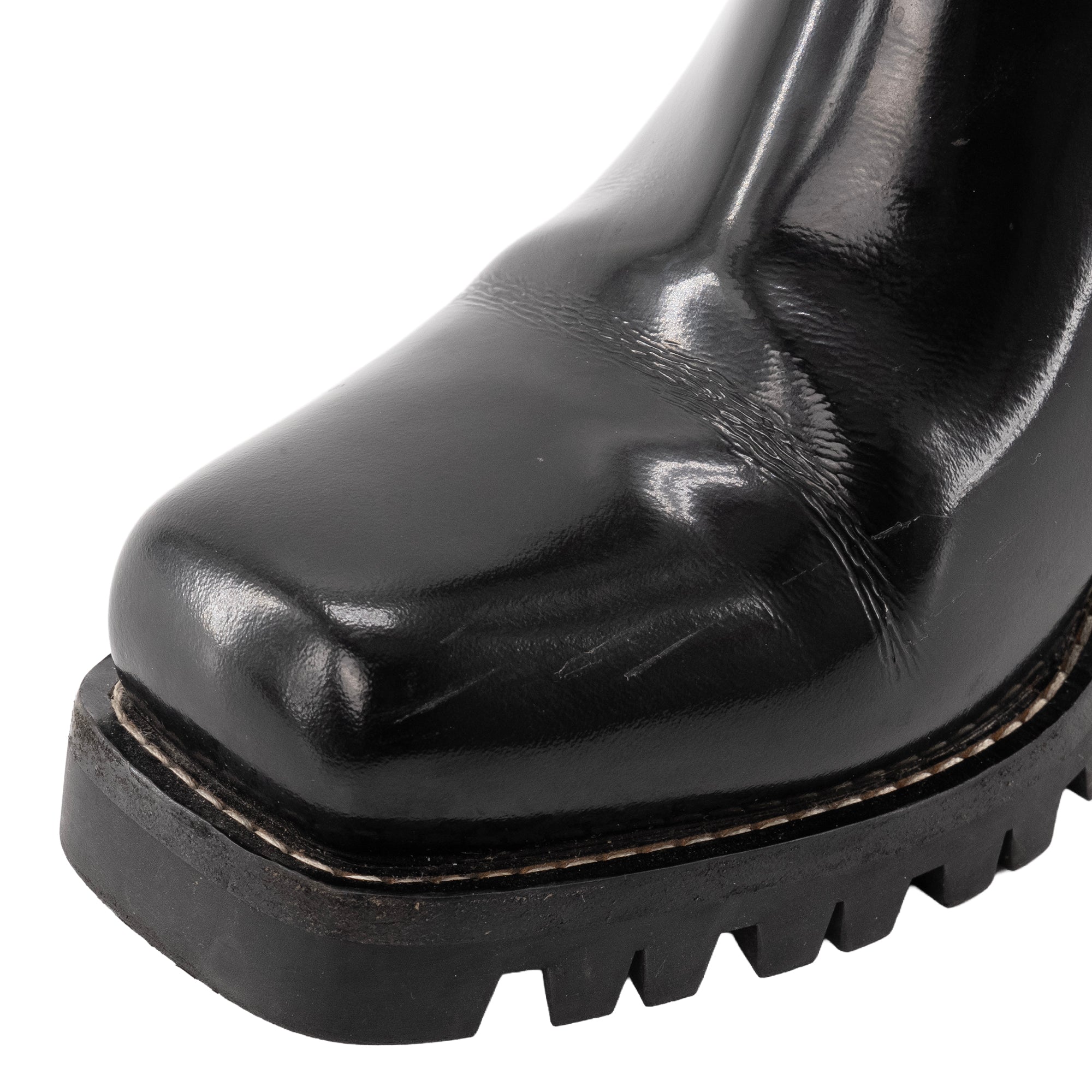 LOUIS VUITTON - Bottines Louis Vuitton en toile enduite et cuir verni noir (T39)