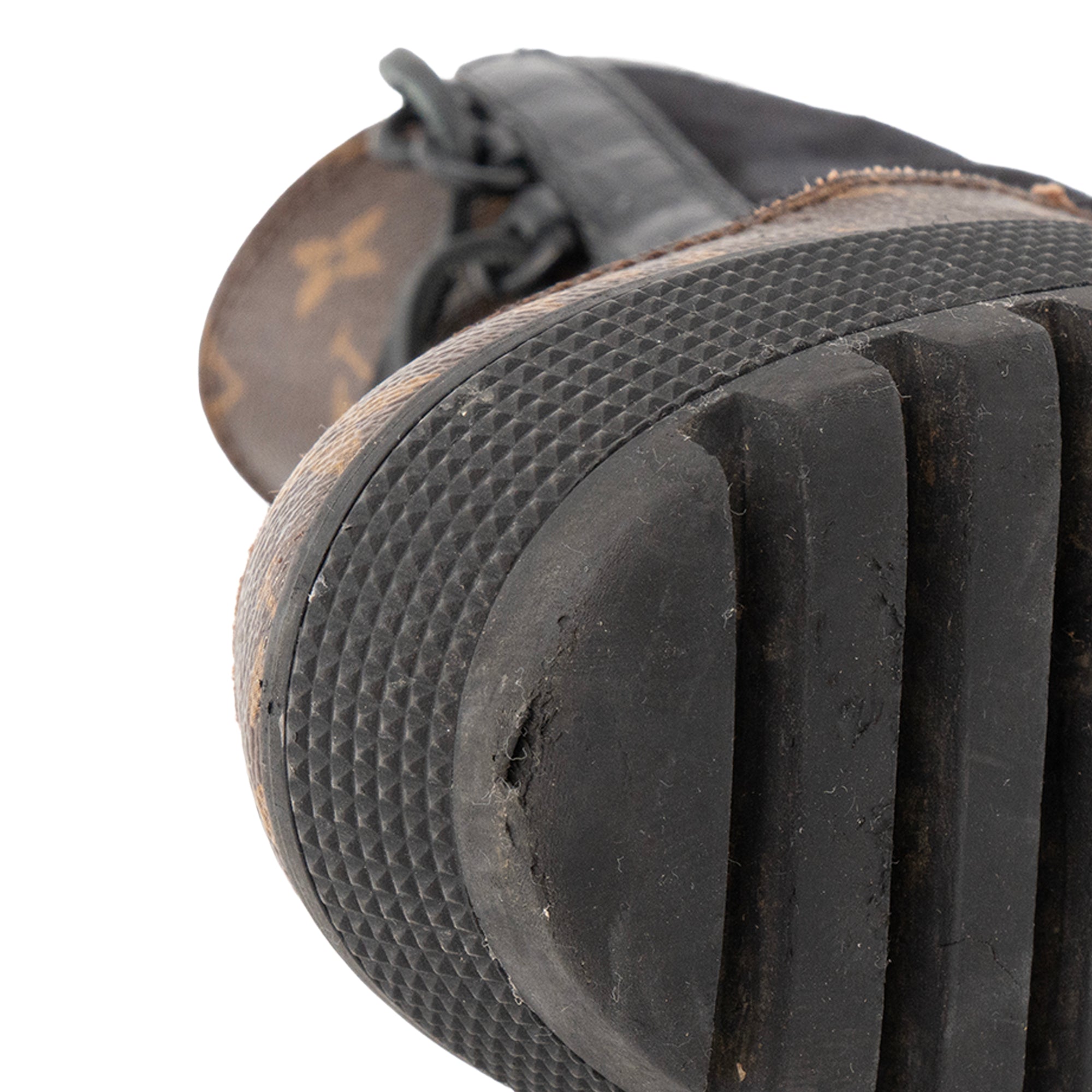 LOUIS VUITTON - Bottines Lauréate Louis Vuitton en toile monogrammée et cuir noir (T38)