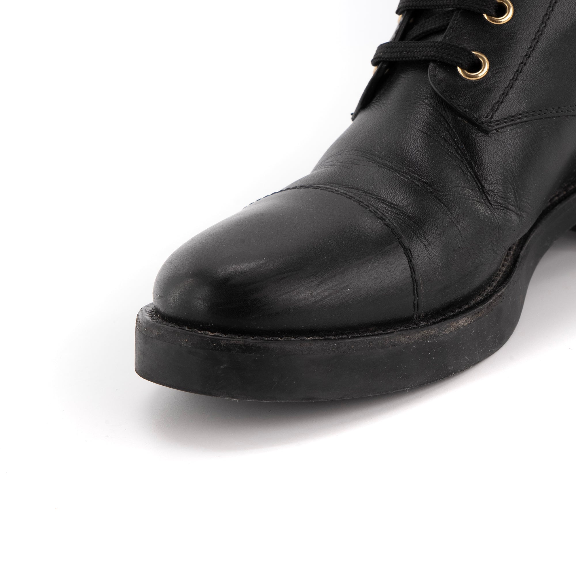 LOUIS VUITTON - Bottines Wonderland Flat Ranger Louis Vuitton en cuir noir (T39)