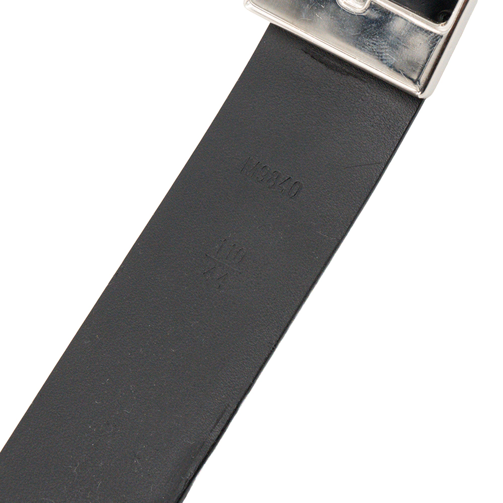 LOUIS VUITTON - Ceinture Logo Louis Vuitton en cuir lisse noir (T110)