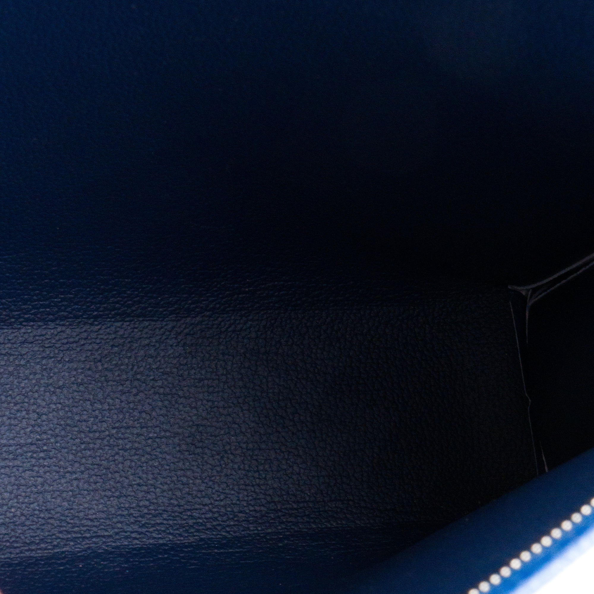 LOUIS VUITTON - Pochette 26 Escale Louis Vuitton en toile enduite bleu édition limitée