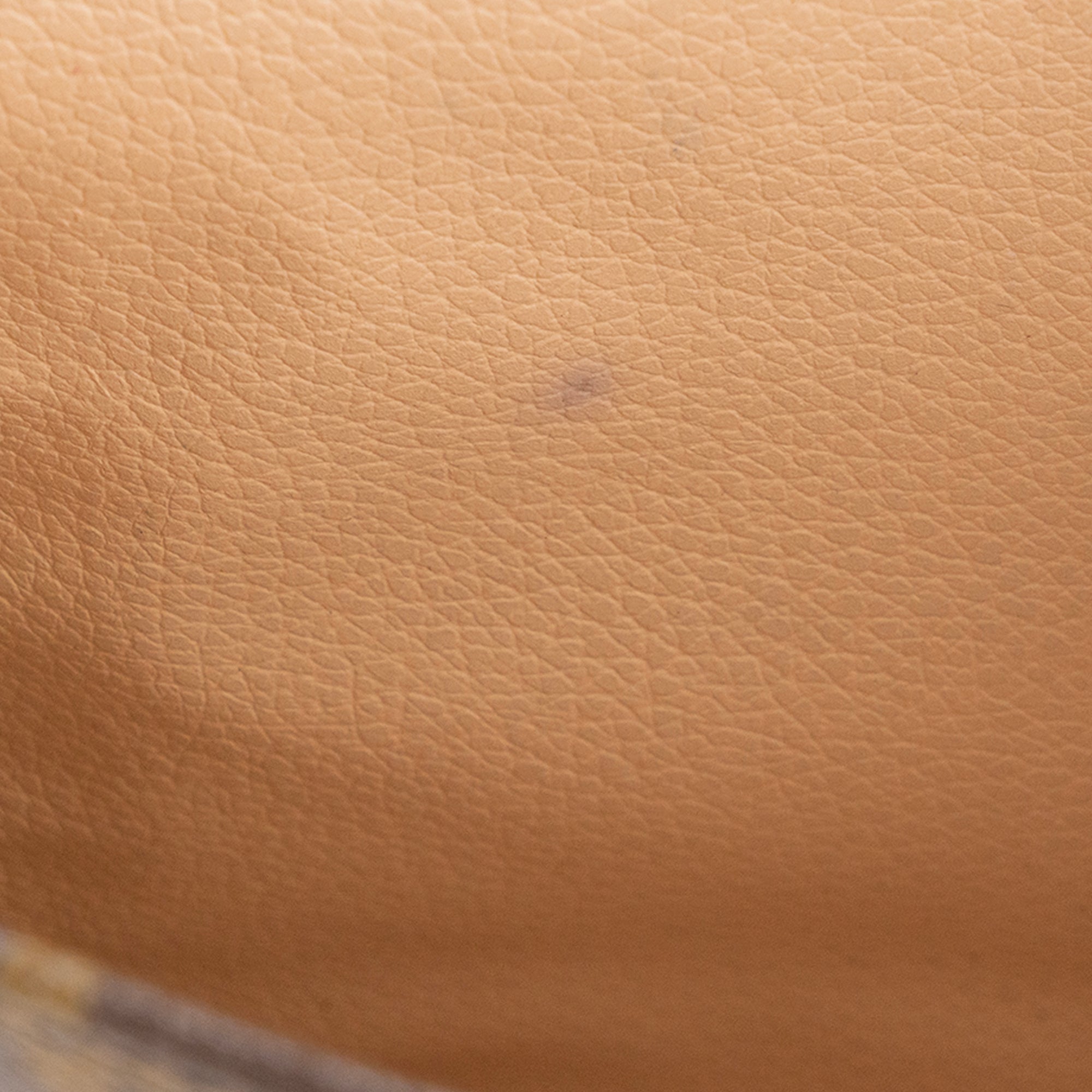 LOUIS VUITTON - Pochette 26 Louis Vuitton en toile enduite monogrammée vintage