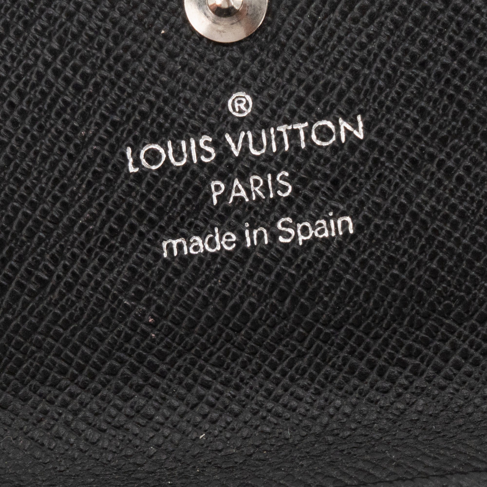LOUIS VUITTON - Pochette 6 Clés Louis Vuitton en cuir épi noir vintage
