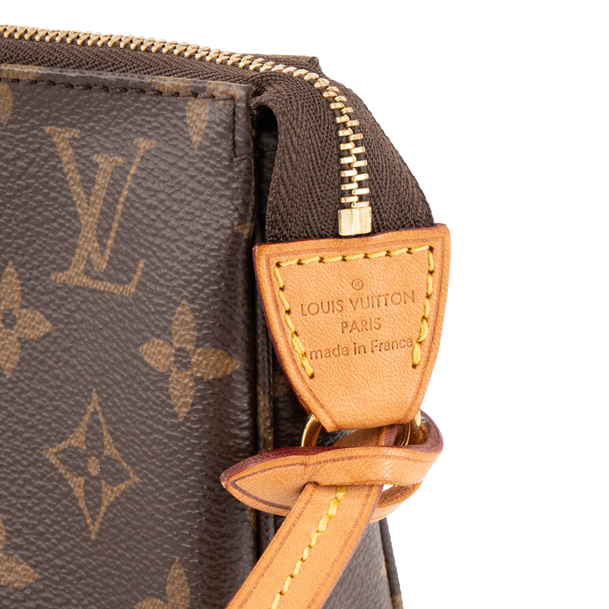LOUIS VUITTON - Pochette accessoires Louis Vuitton en toile enduite monogrammée