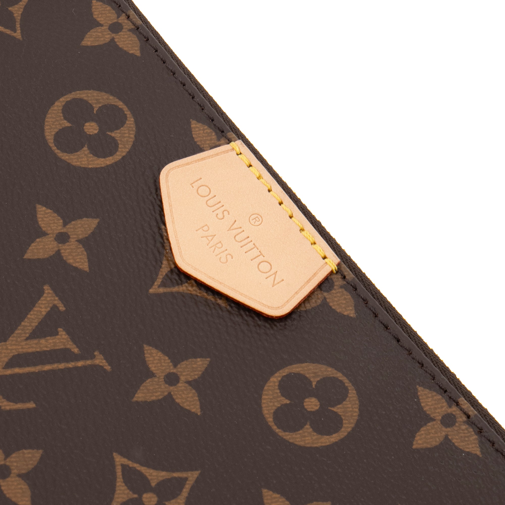 LOUIS VUITTON - Pochette Accessoires Louis Vuitton en toile enduite monogrammée