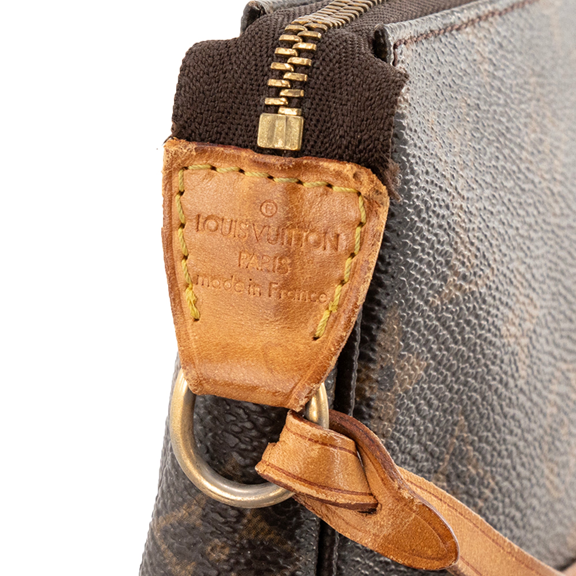 LOUIS VUITTON - Pochette Accessoires Louis Vuitton en toile enduite monogrammée vintage