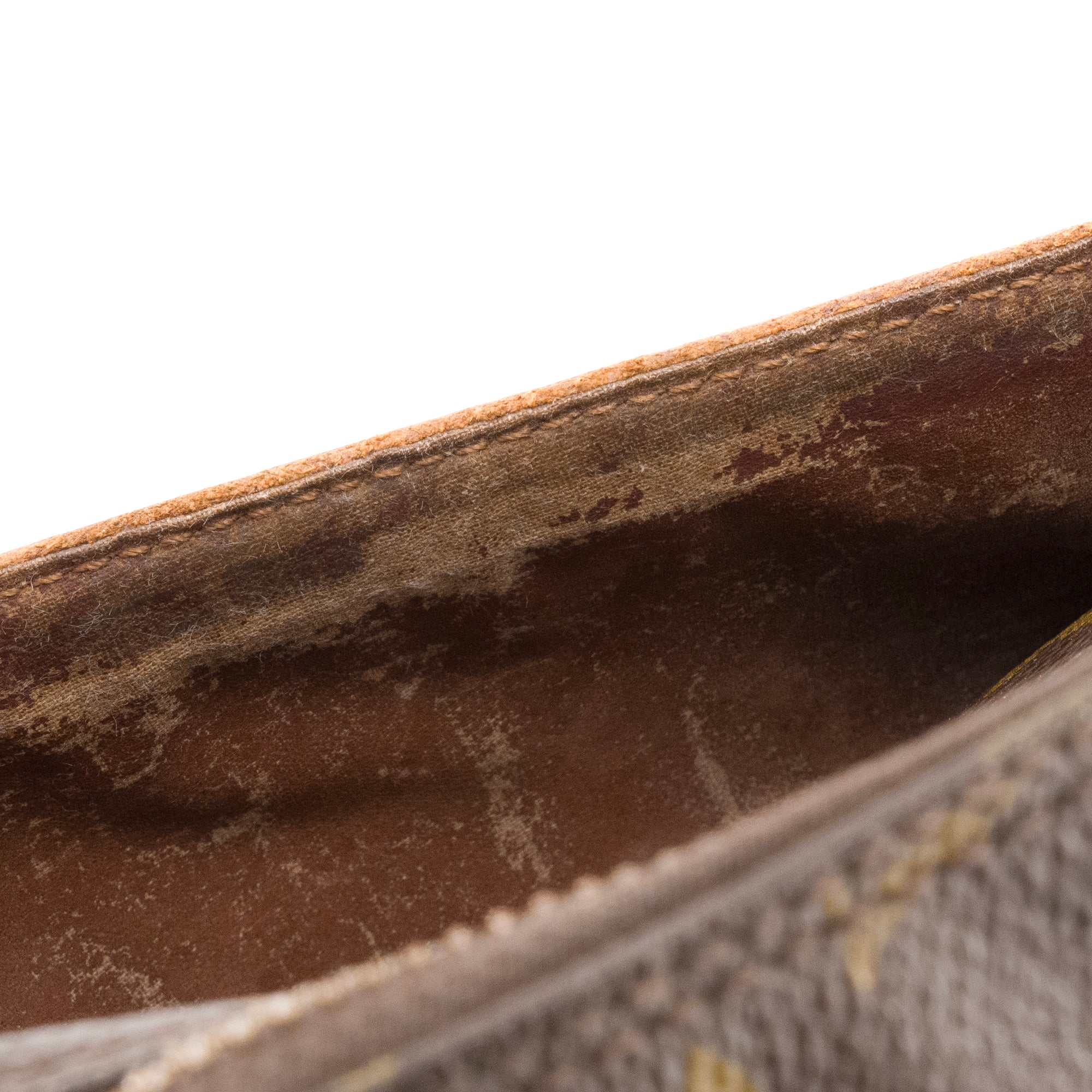 LOUIS VUITTON - Pochette Compiegne Louis Vuitton en toile enduite monogrammée vintage