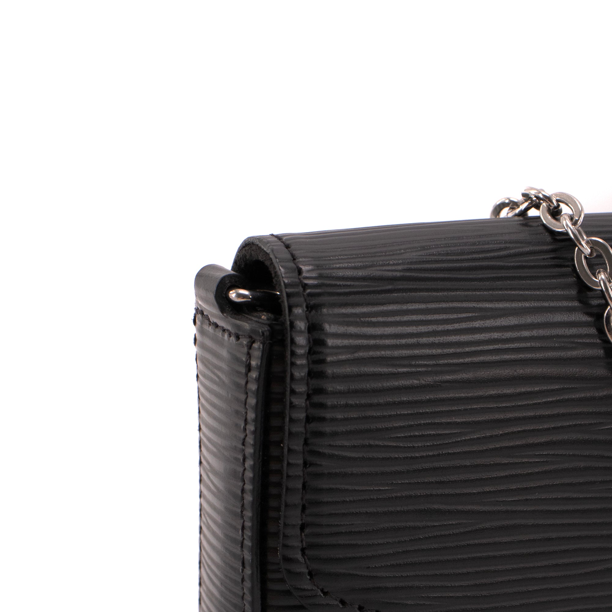 LOUIS VUITTON - Sac à bandoulière Pochette Félicie Louis Vuitton en cuir épi noir