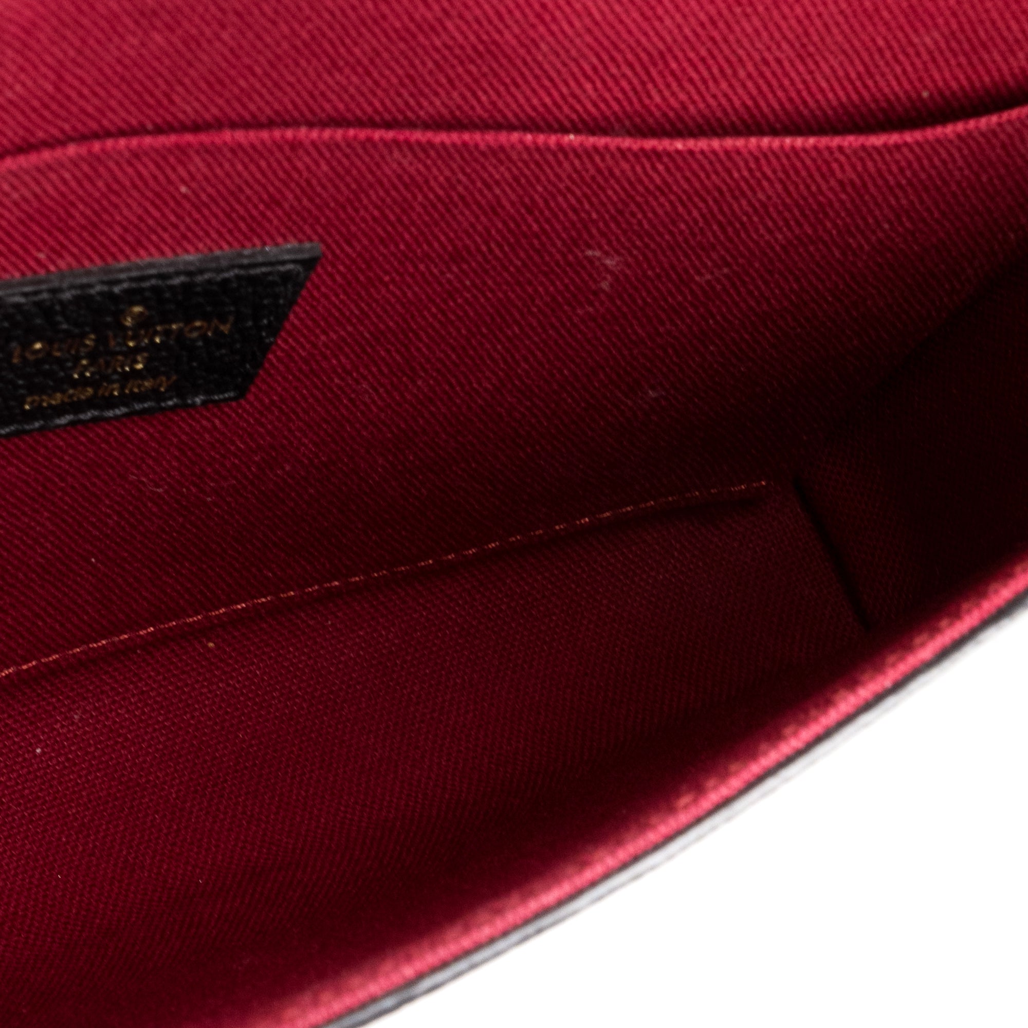 LOUIS VUITTON - Pochette Félicie Monogram Giant Louis Vuitton en cuir grainé noir