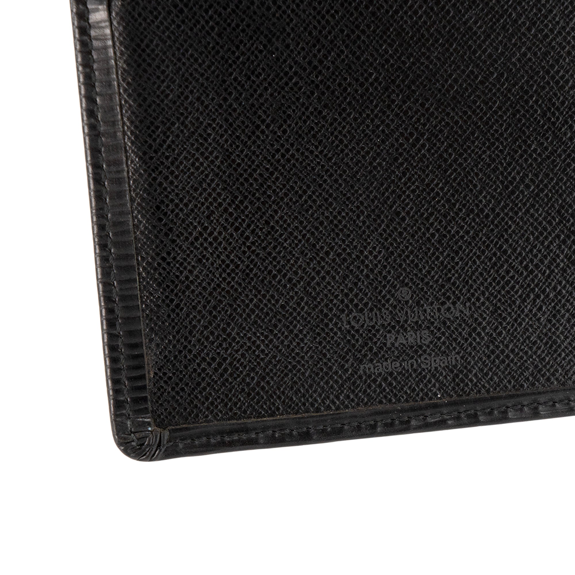 LOUIS VUITTON - Porte chéquier Louis Vuitton en cuir épi noir vintage