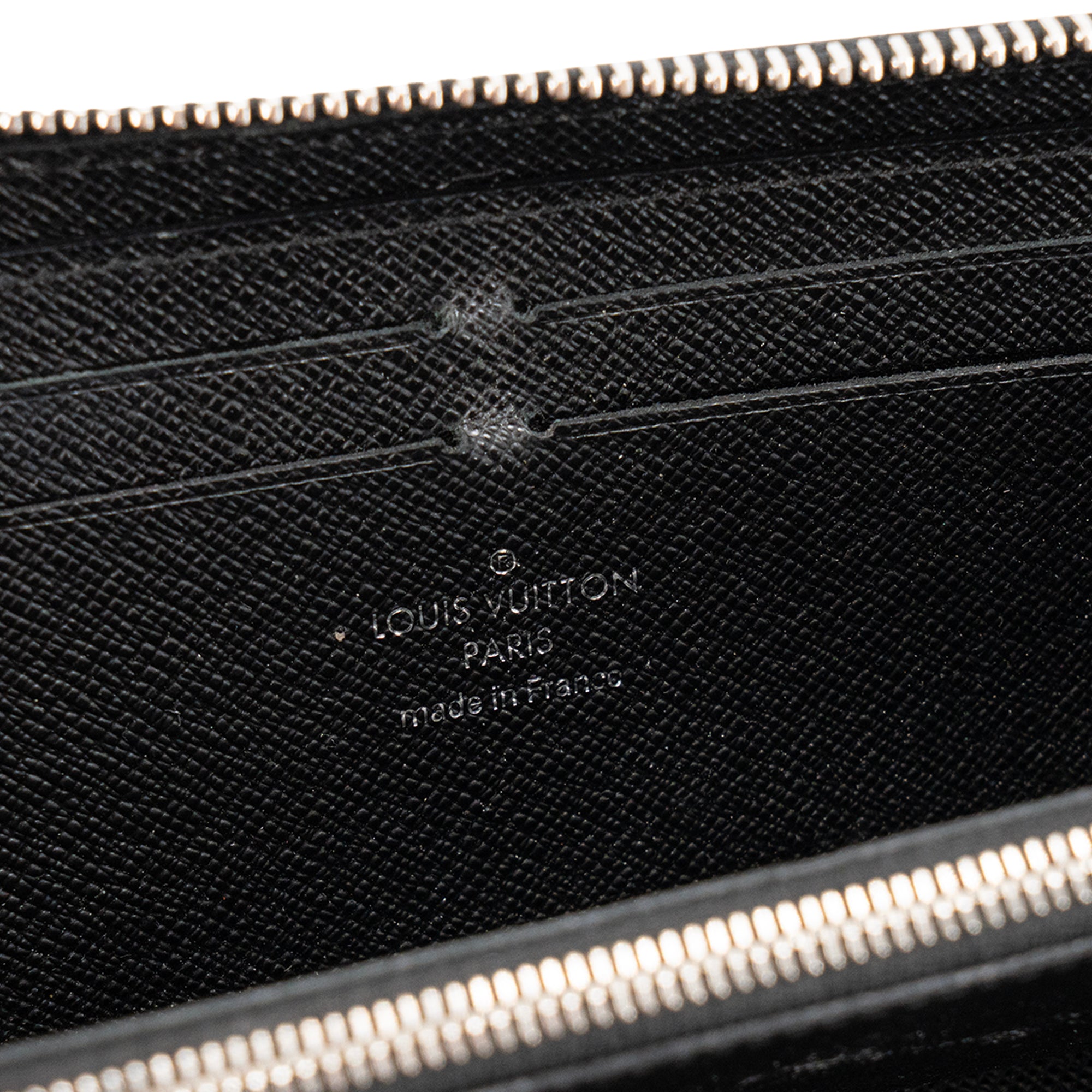 LOUIS VUITTON - Portefeuille Clémence Louis Vuitton en cuir épi noir