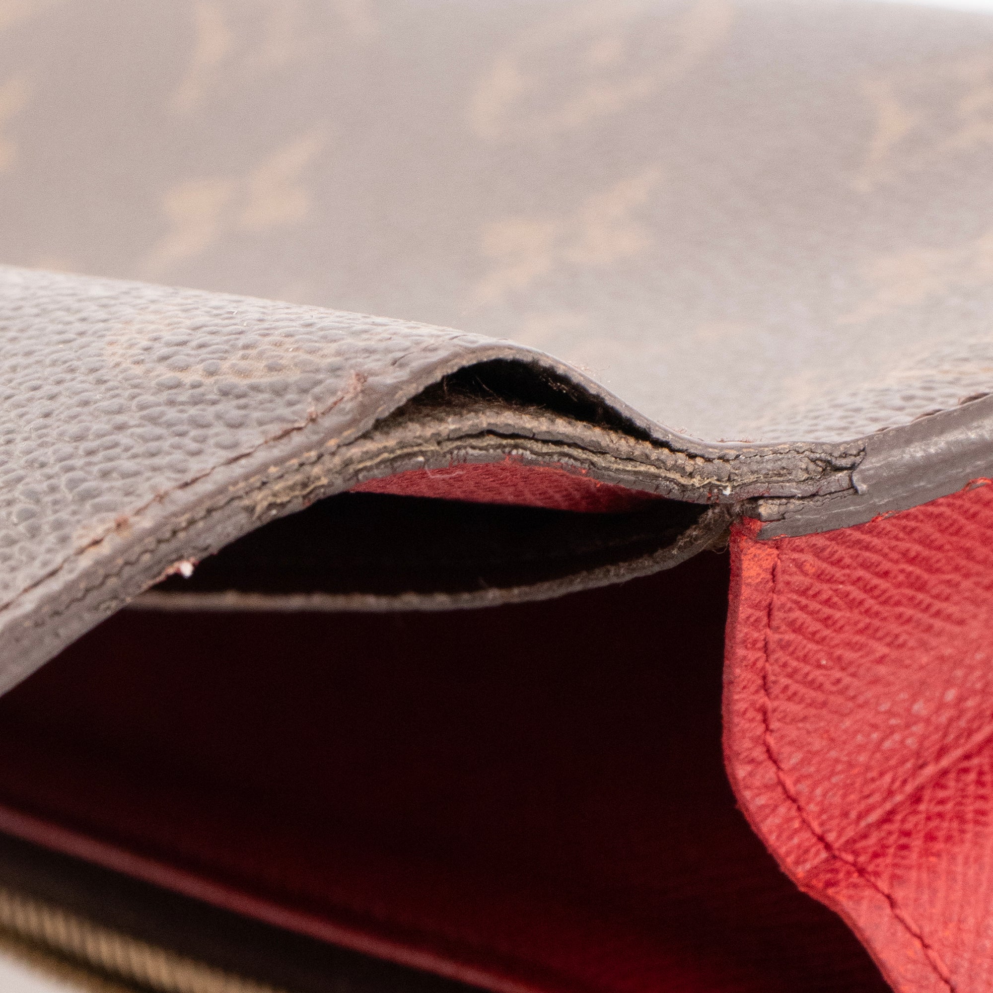 LOUIS VUITTON - Portefeuille Emilie Louis Vuitton en toile enduite monogrammée