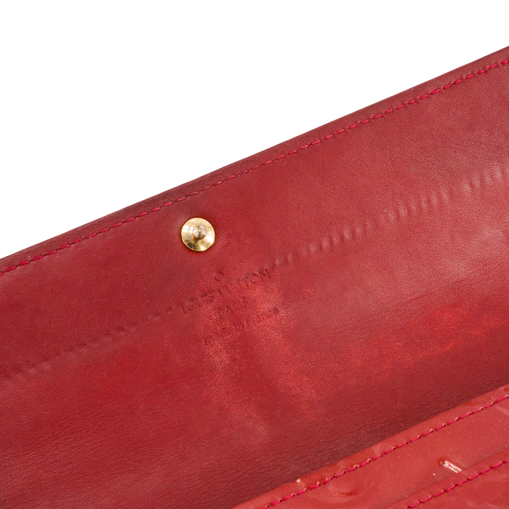 LOUIS VUITTON - Portefeuille Sarah Louis Vuitton en cuir verni rouge
