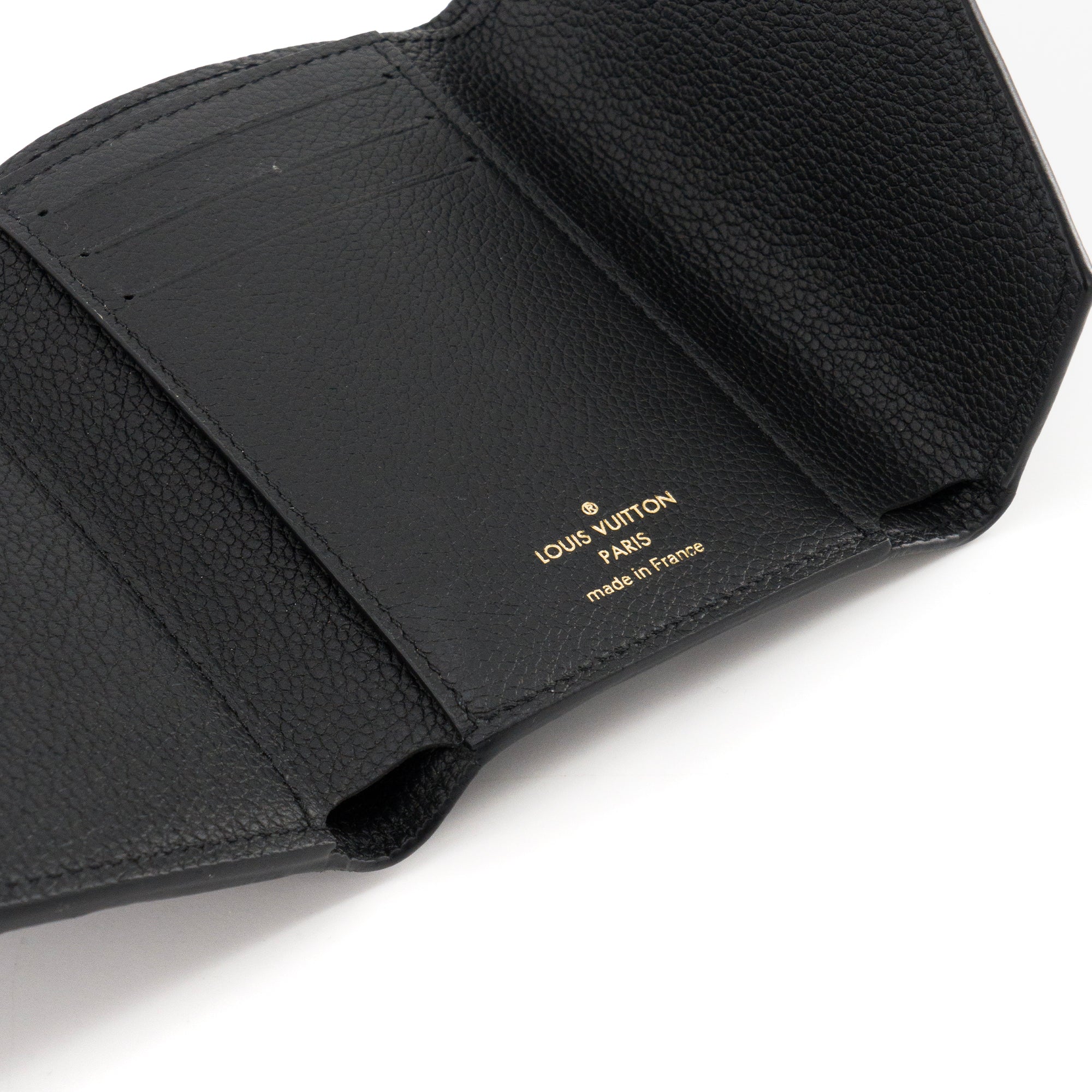 LOUIS VUITTON - Portefeuille Victorine Louis Vuitton en cuir grainé noir