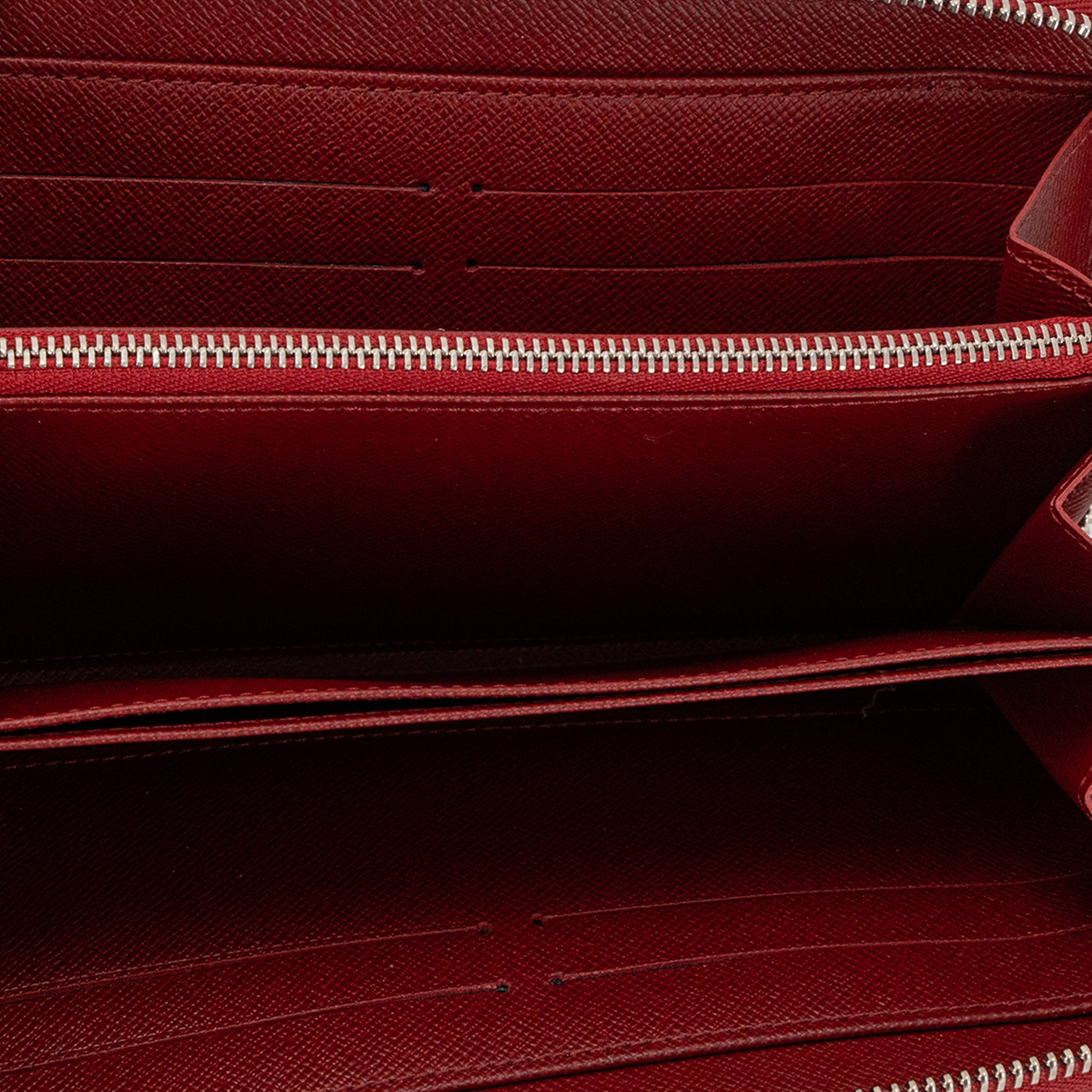 LOUIS VUITTON - Portefeuille Zippy Louis Vuitton en cuir épi rouge