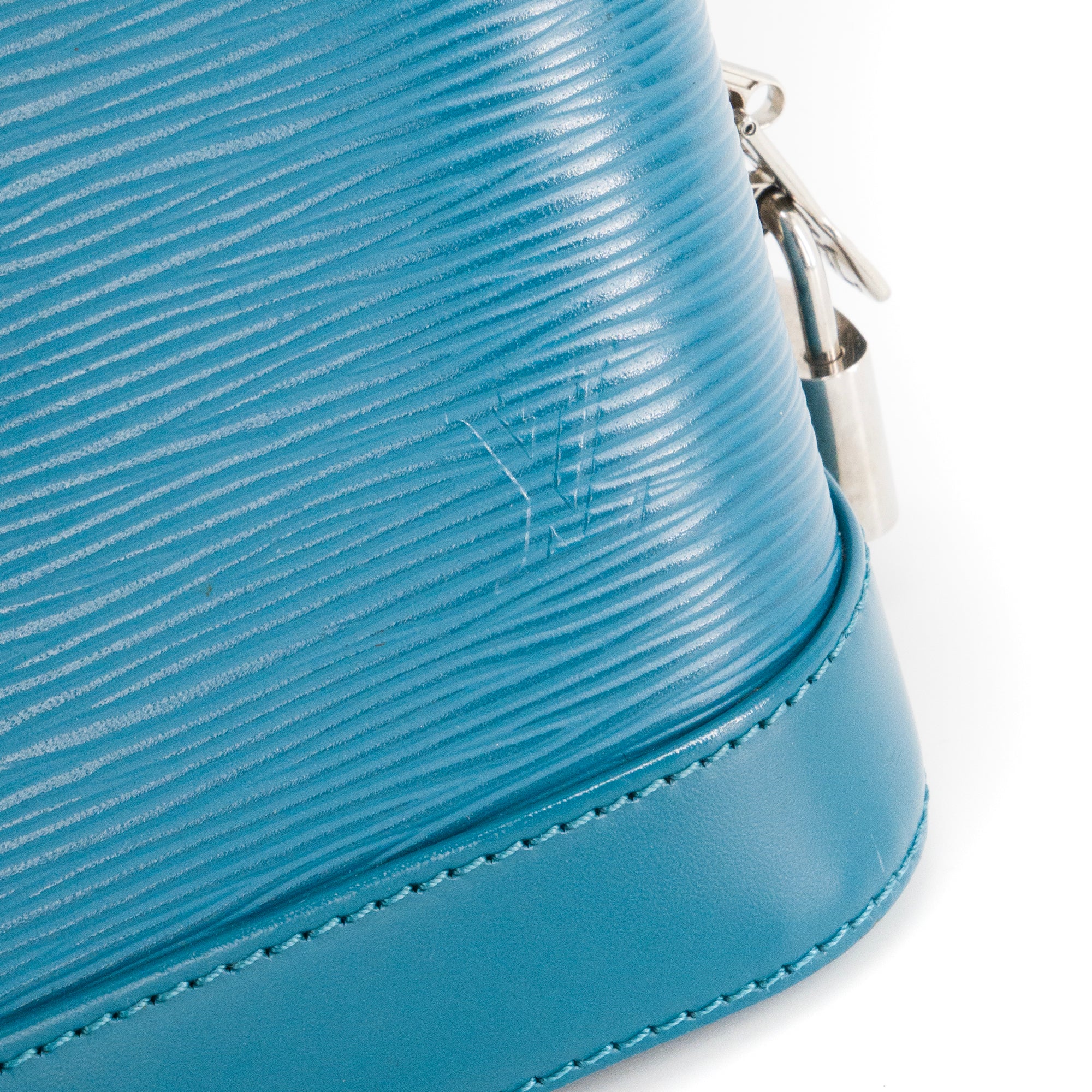 LOUIS VUITTON - Sac à bandoulière Alma BB Louis Vuitton en cuir épi bleu canard