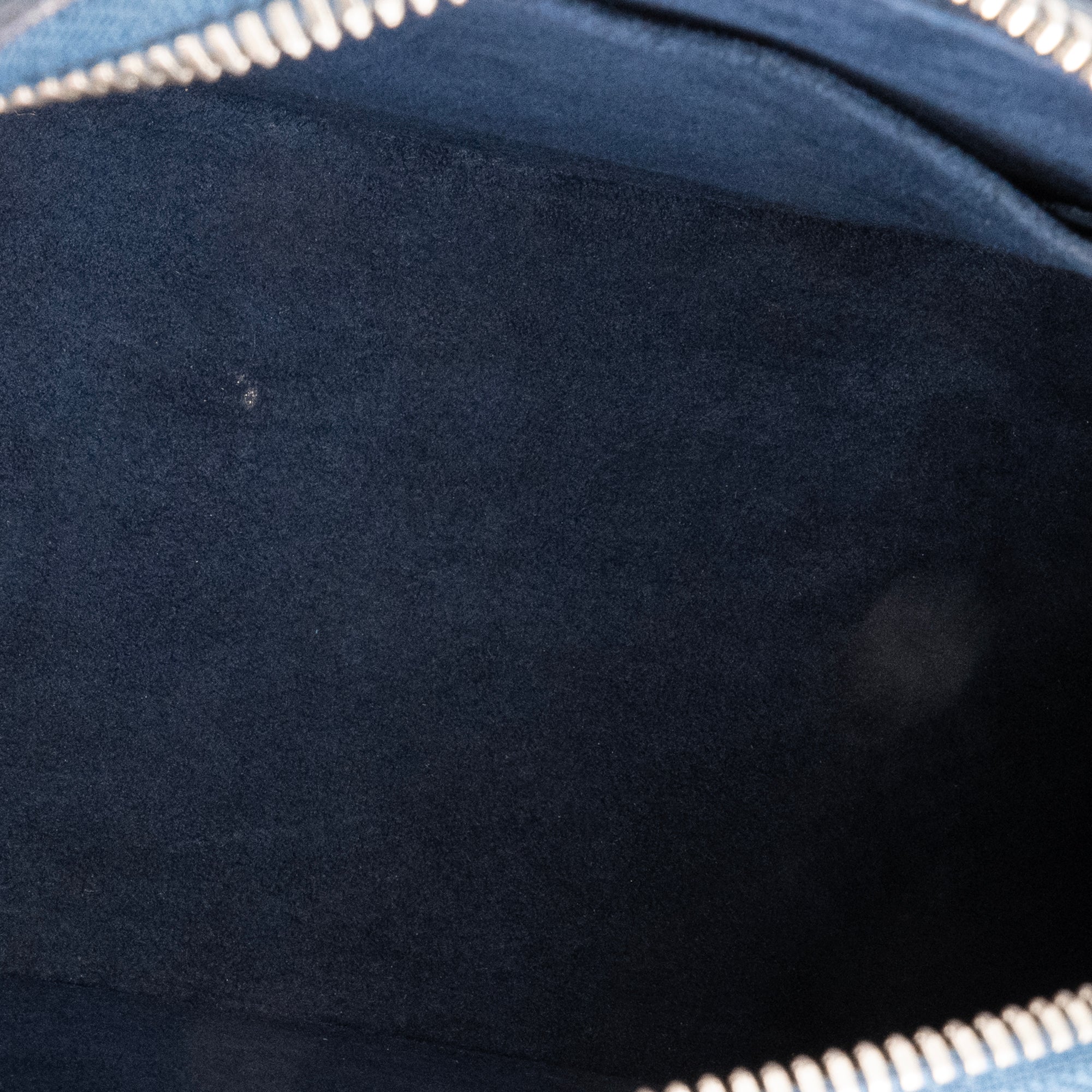 LOUIS VUITTON - Sac à bandoulière Alma BB Louis Vuitton en cuir épi bleu marine