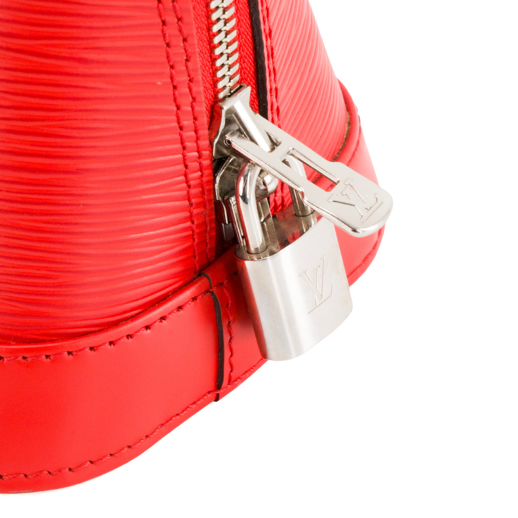 LOUIS VUITTON - Sac à bandoulière Alma BB Louis Vuitton en cuir épi rouge