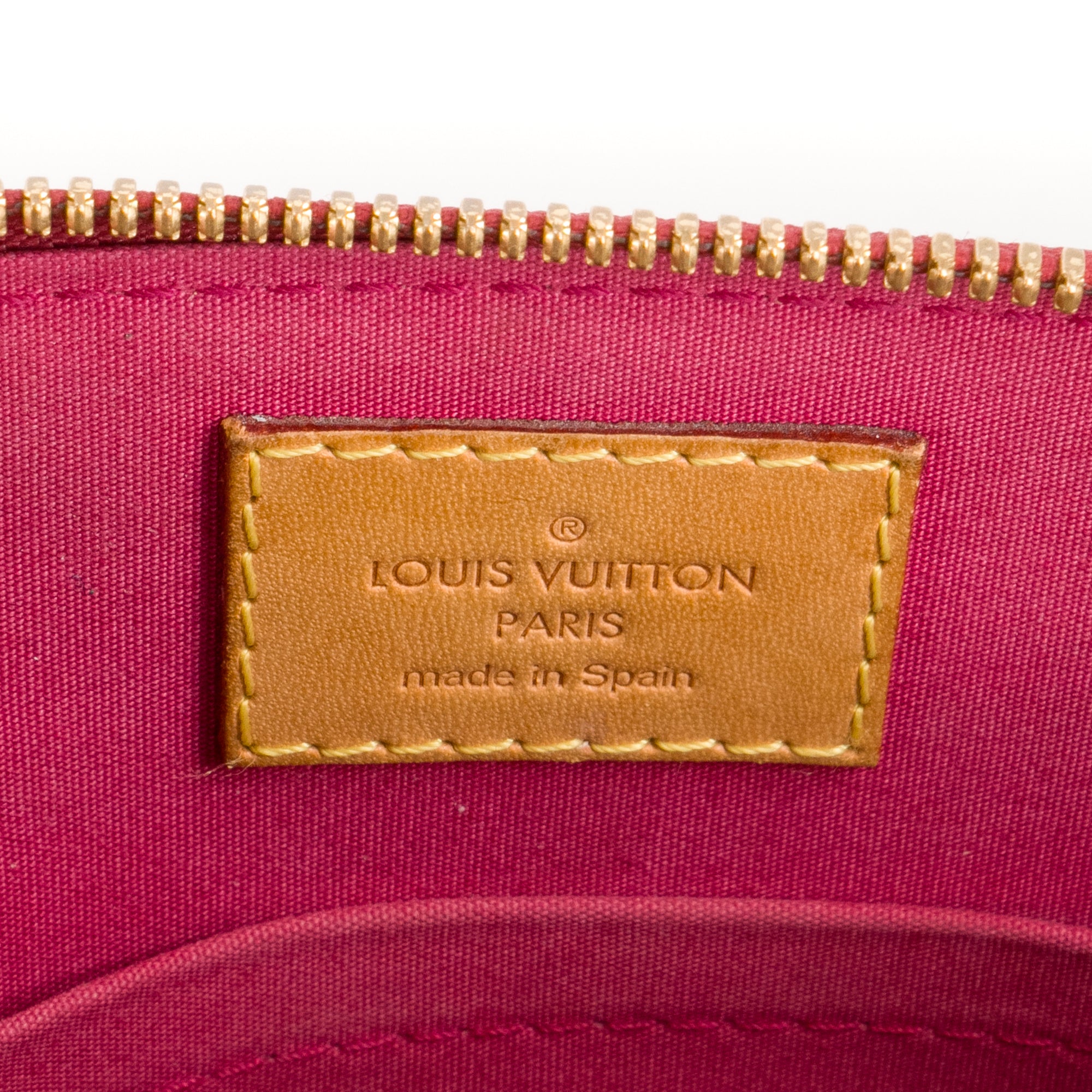 LOUIS VUITTON - Sac à bandoulière Alma BB Louis Vuitton en cuir verni framboise