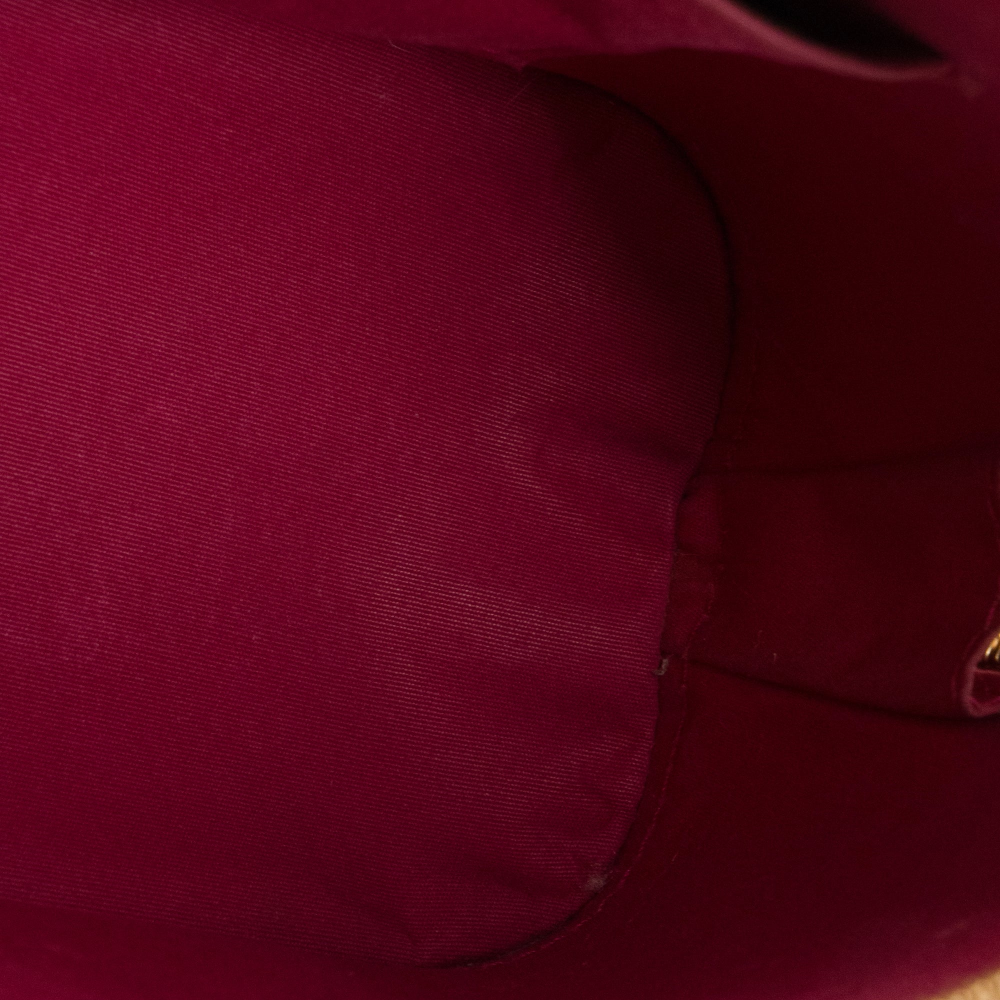 LOUIS VUITTON - Sac à bandoulière Alma BB Louis Vuitton en cuir verni rouge