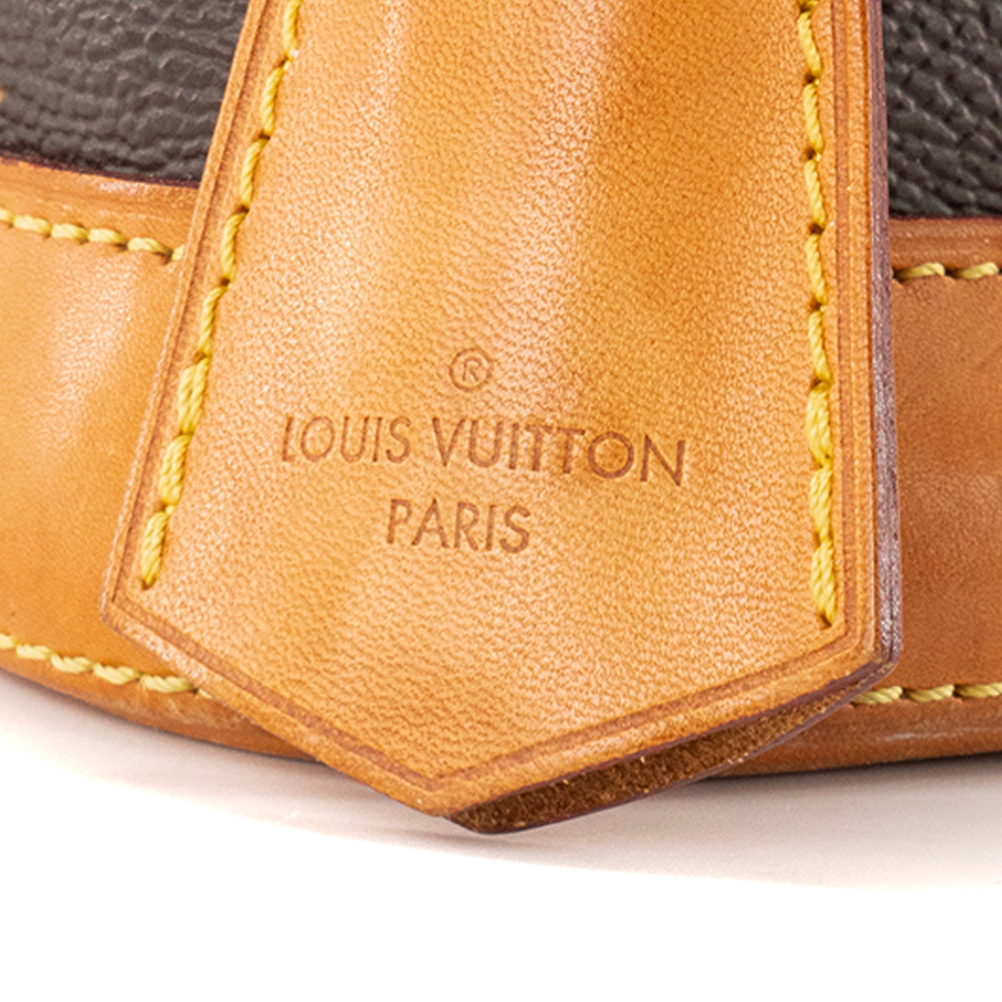 LOUIS VUITTON - Sac à bandoulière Alma BB World Tour Louis Vuitton en toile enduite monogrammée