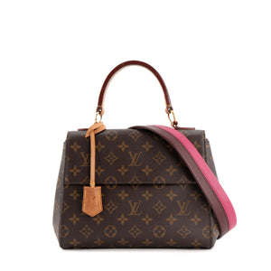 LOUIS VUITTON - Sac à bandoulière Cluny BB Louis Vuitton en toile enduite monogrammée