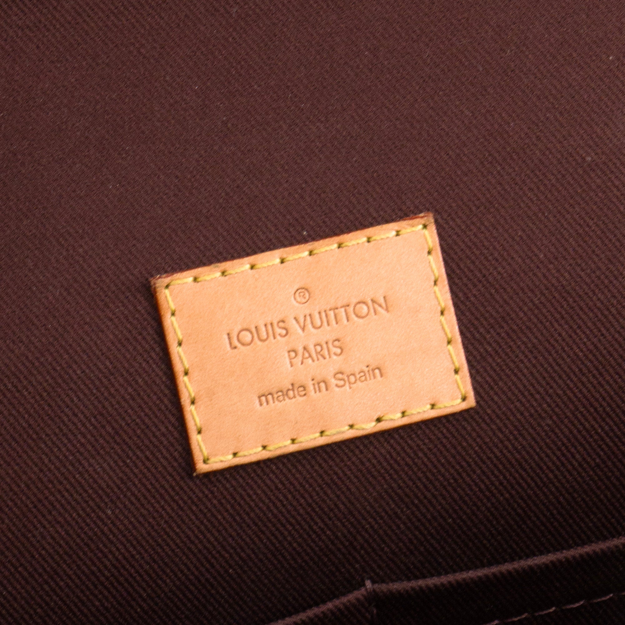 LOUIS VUITTON - Sac à bandoulière Cluny MM Louis Vuitton en toile monogrammée marron