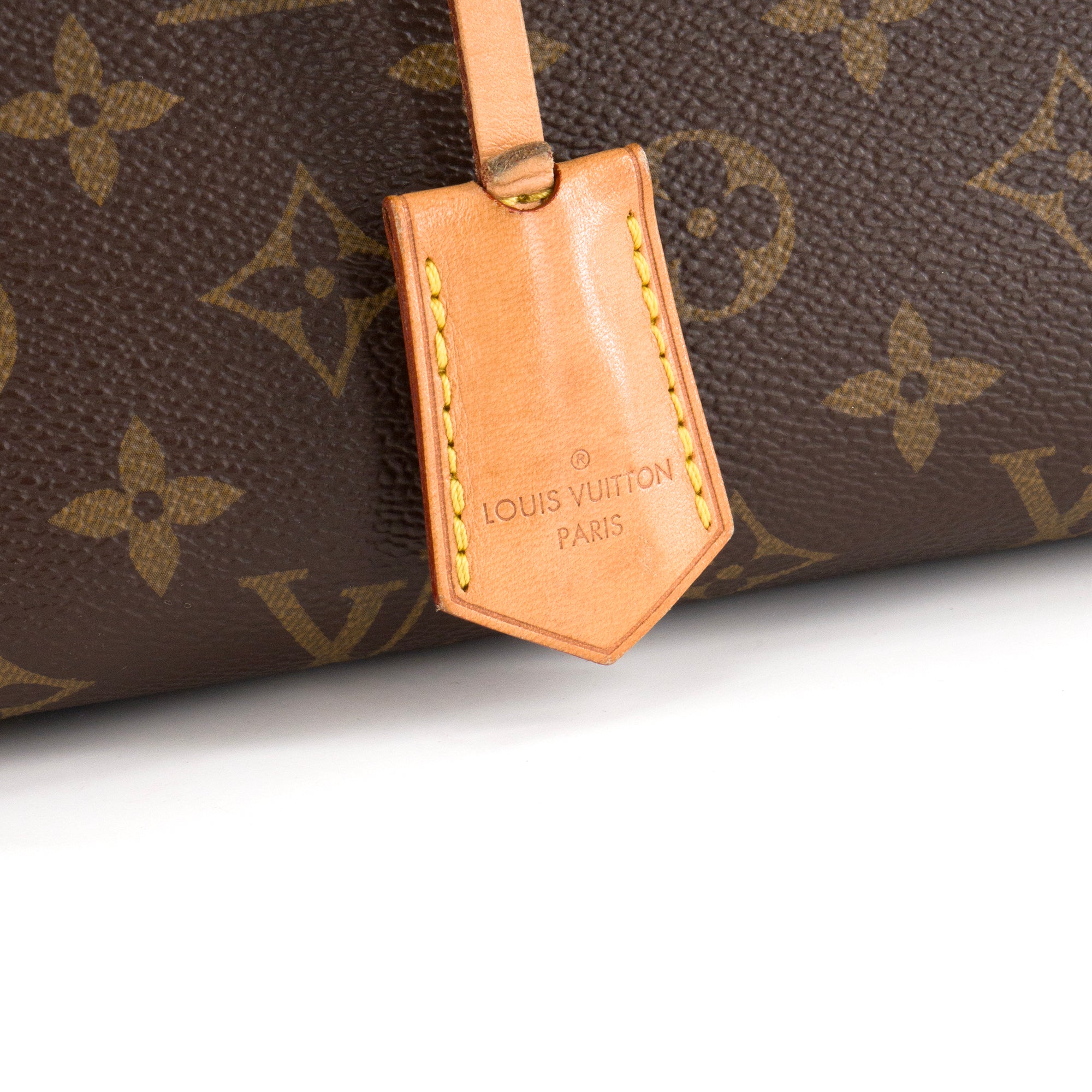 LOUIS VUITTON - Sac à bandoulière Cluny MM Louis Vuitton en toile monogrammée marron