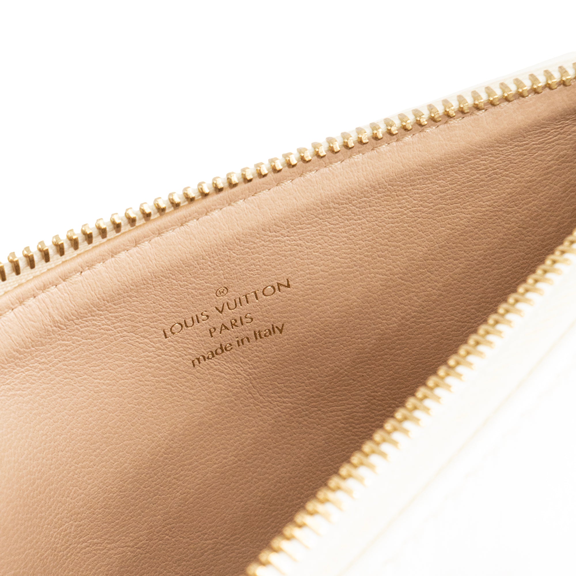 LOUIS VUITTON - Sac à bandoulière Coussin PM Louis Vuitton en cuir beige édition limitée