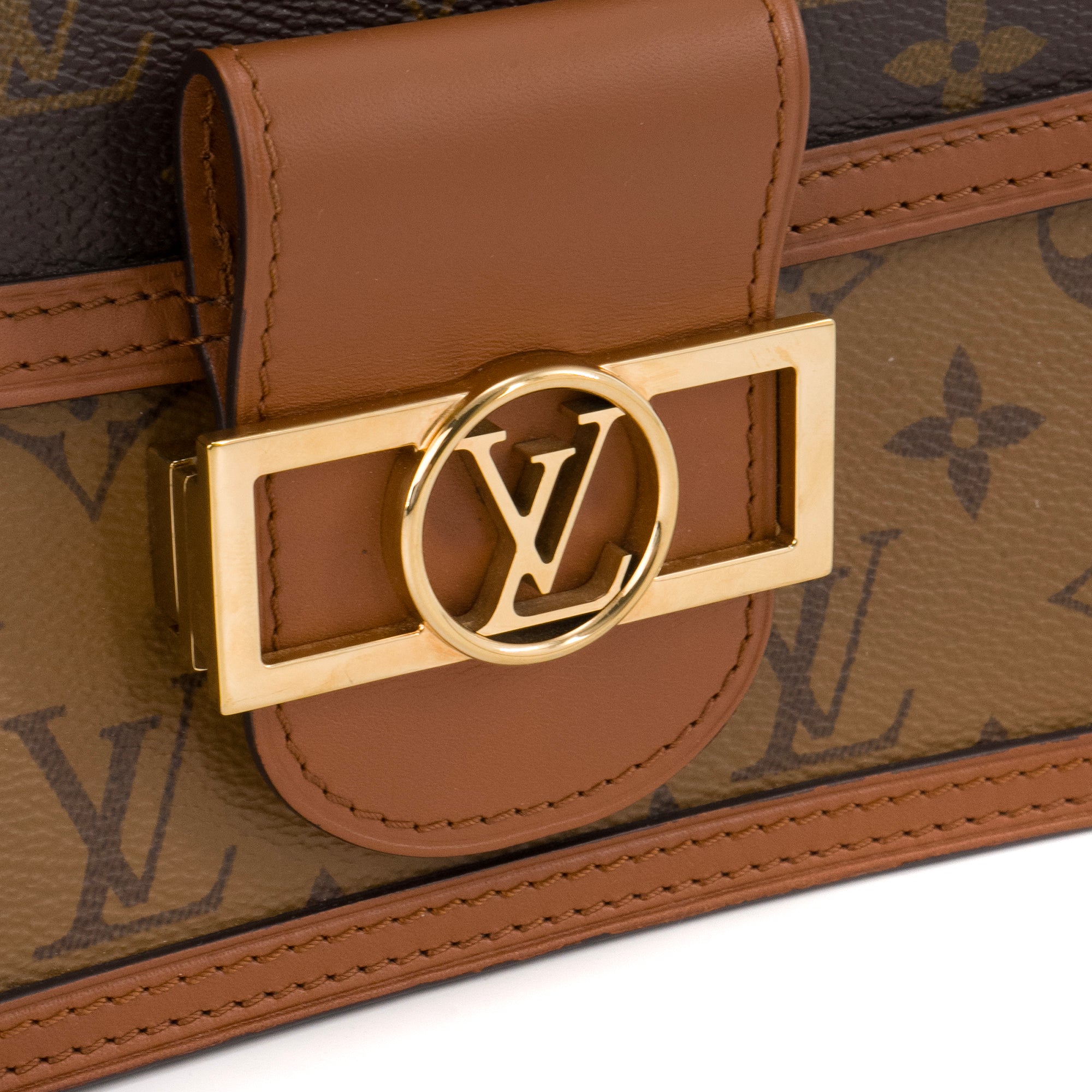 LOUIS VUITTON - Sac à bandoulière Dauphine Mini Louis Vuitton en toile enduite monogrammée
