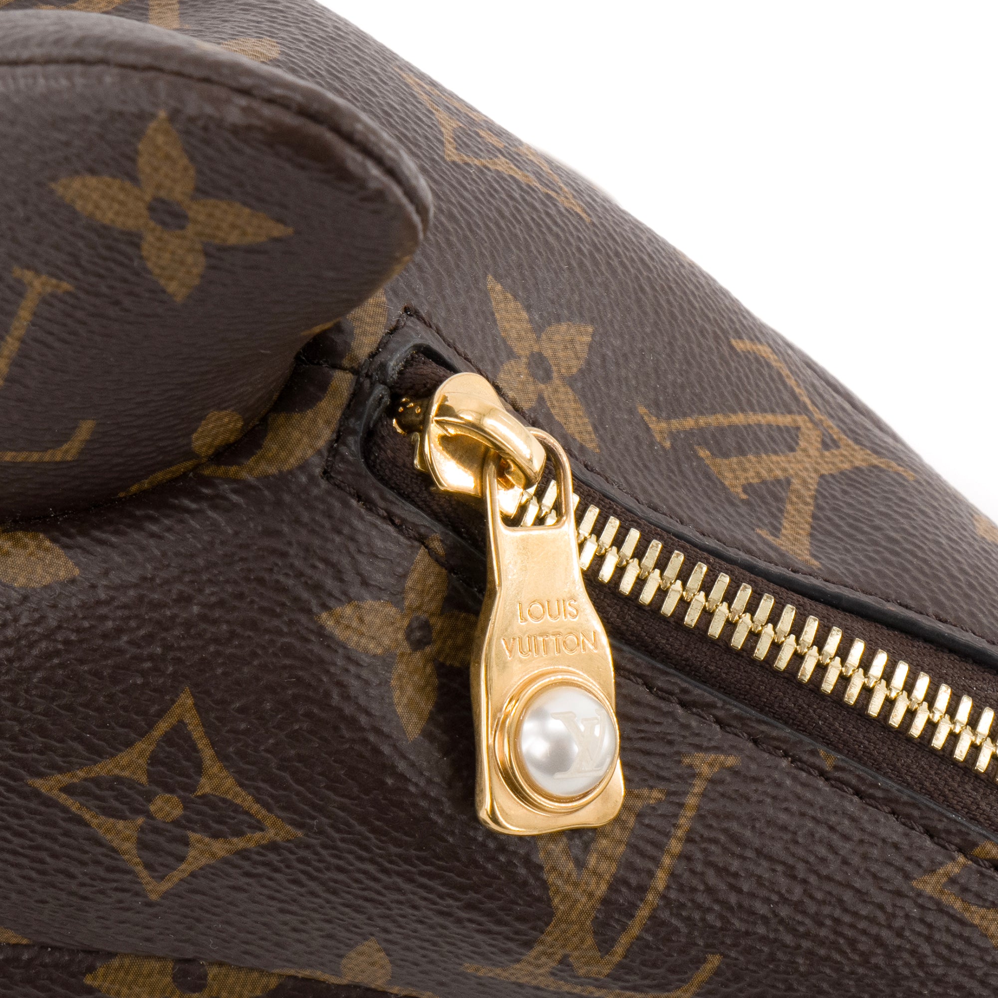 LOUIS VUITTON - Sac à bandoulière Dolphin Louis Vuitton en toile enduite monogrammée