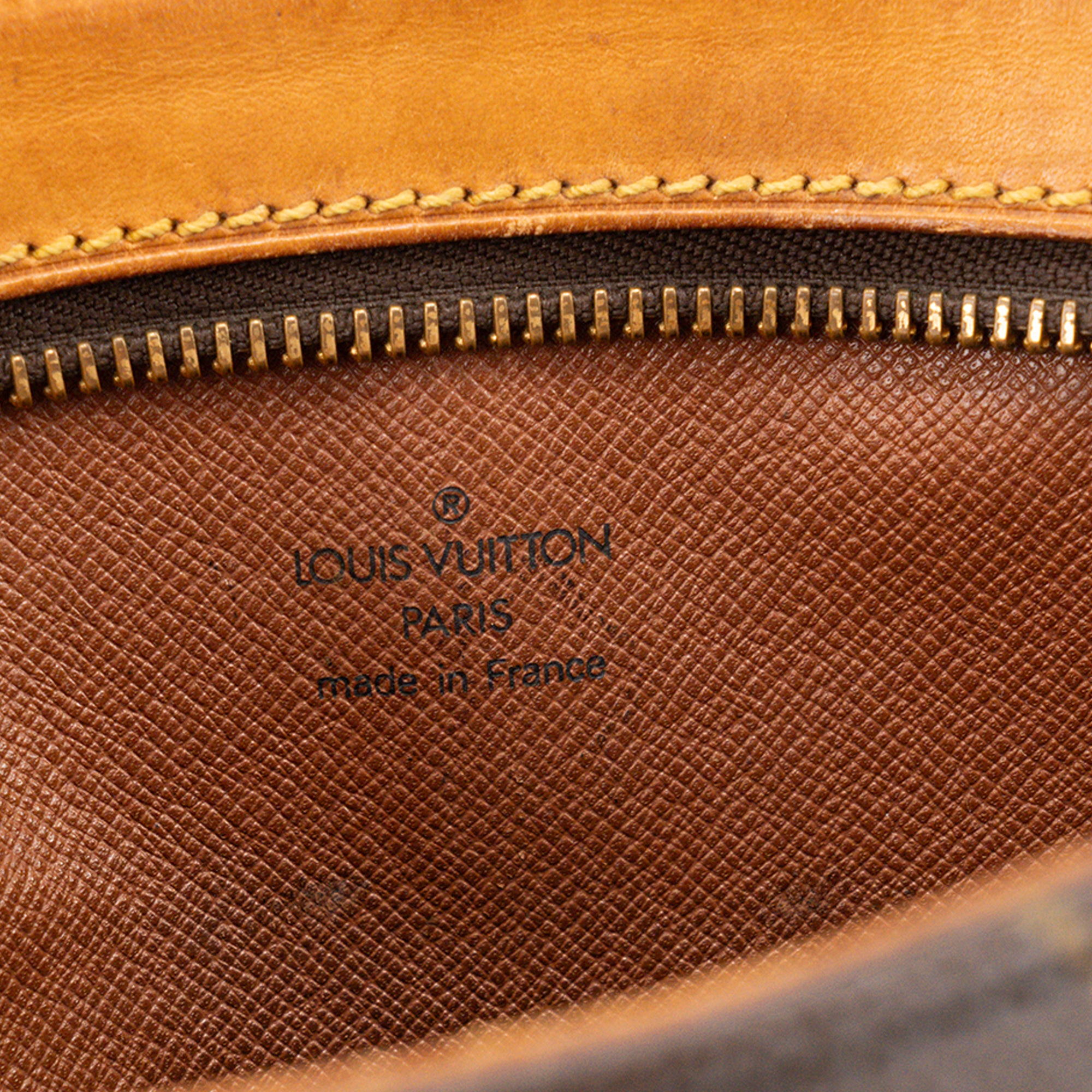 LOUIS VUITTON - Sac à bandoulière Drouot Louis Vuitton en toile enduite monogrammée vintage