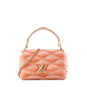 LOUIS VUITTON - Sac à bandoulière GO-14 MM Louis Vuitton en cuir rose corail