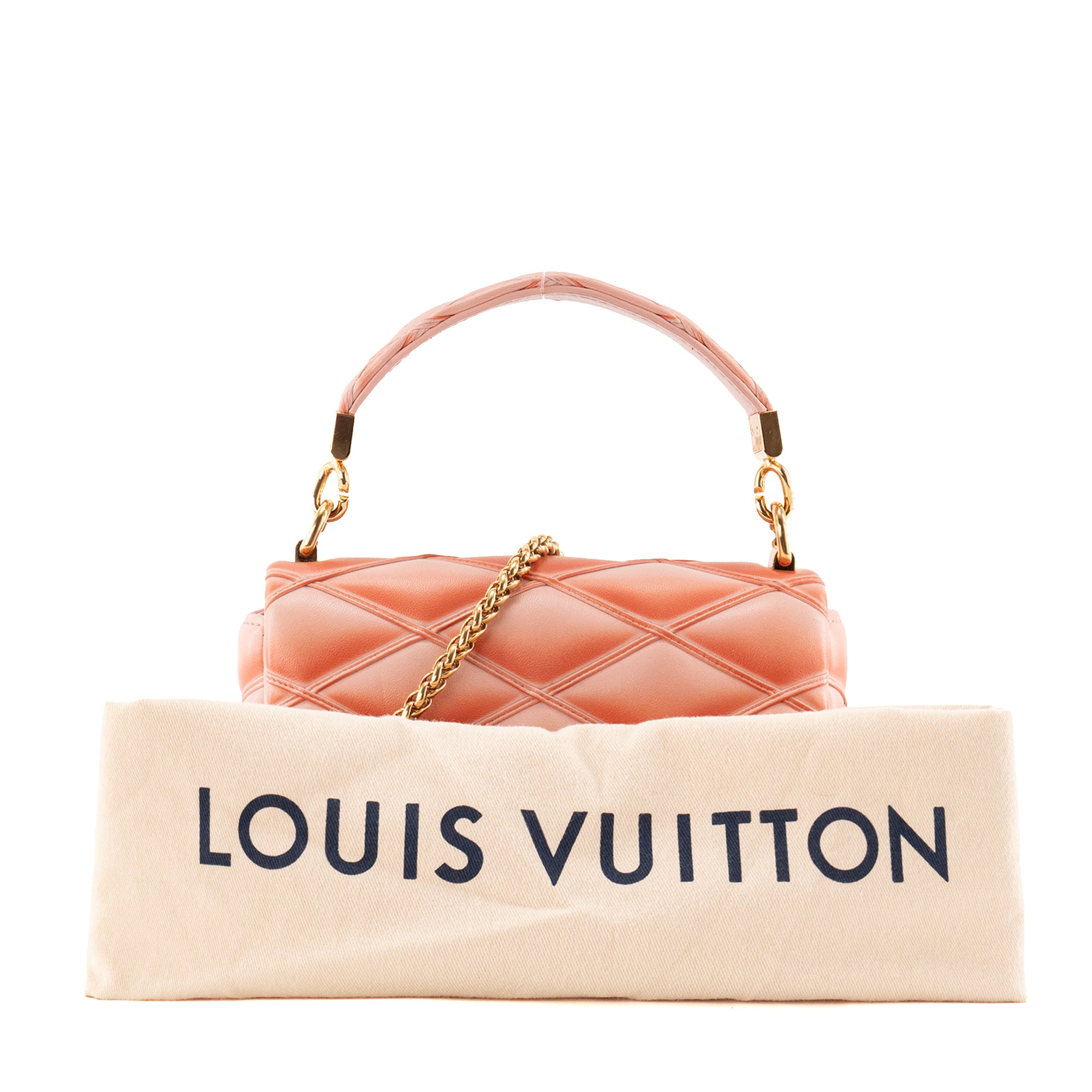 LOUIS VUITTON - Sac à bandoulière GO-14 MM Louis Vuitton en cuir rose corail