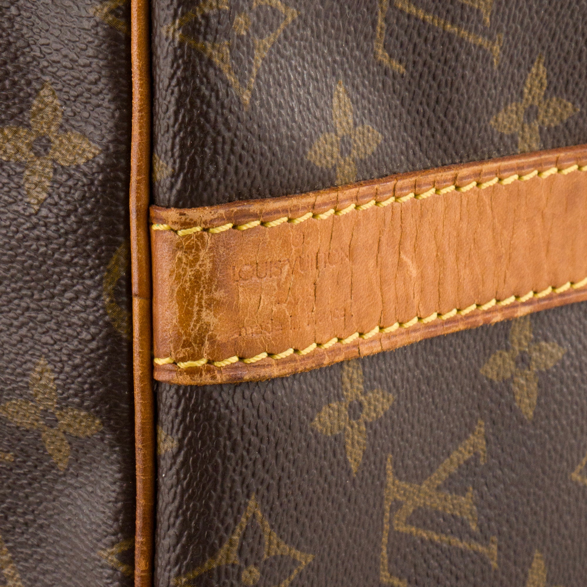 LOUIS VUITTON - Sac à bandoulière Keepall 45 Louis Vuitton en toile enduite monogrammée vintage