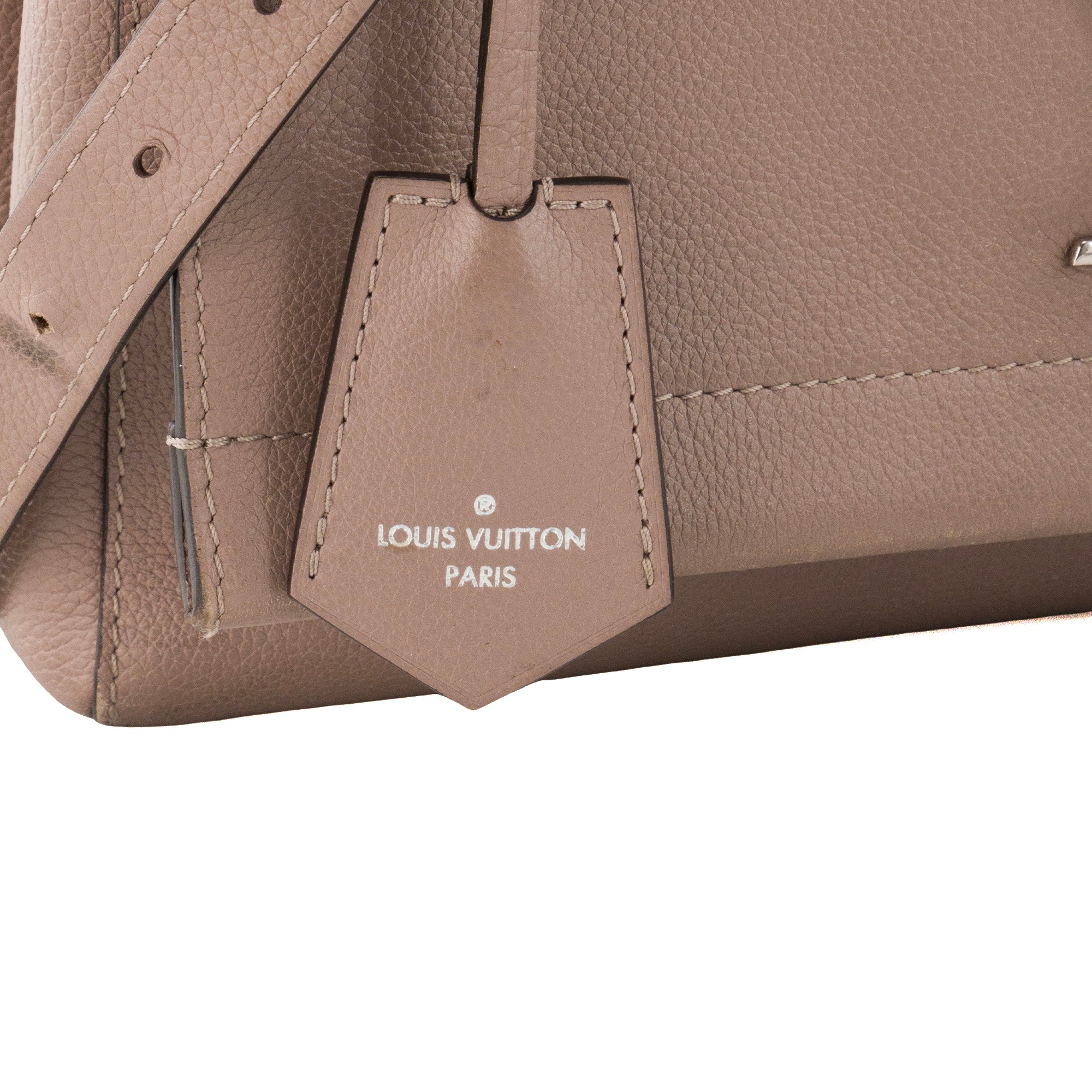 LOUIS VUITTON - Sac à bandoulière Lockme II Louis Vuitton en cuir grainé taupe