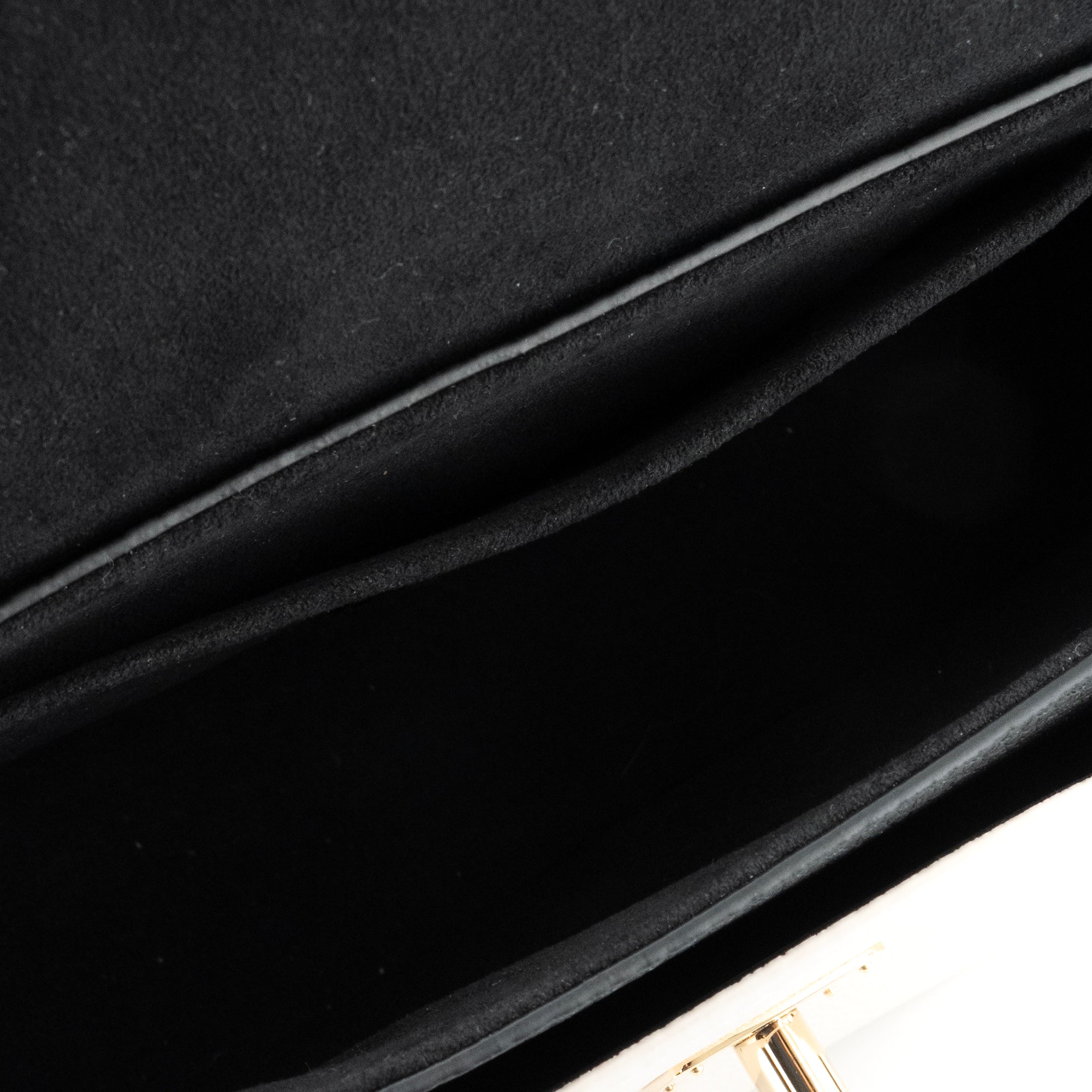 LOUIS VUITTON - Sac à bandoulière Lockme Tender Louis Vuitton en cuir grainé noir
