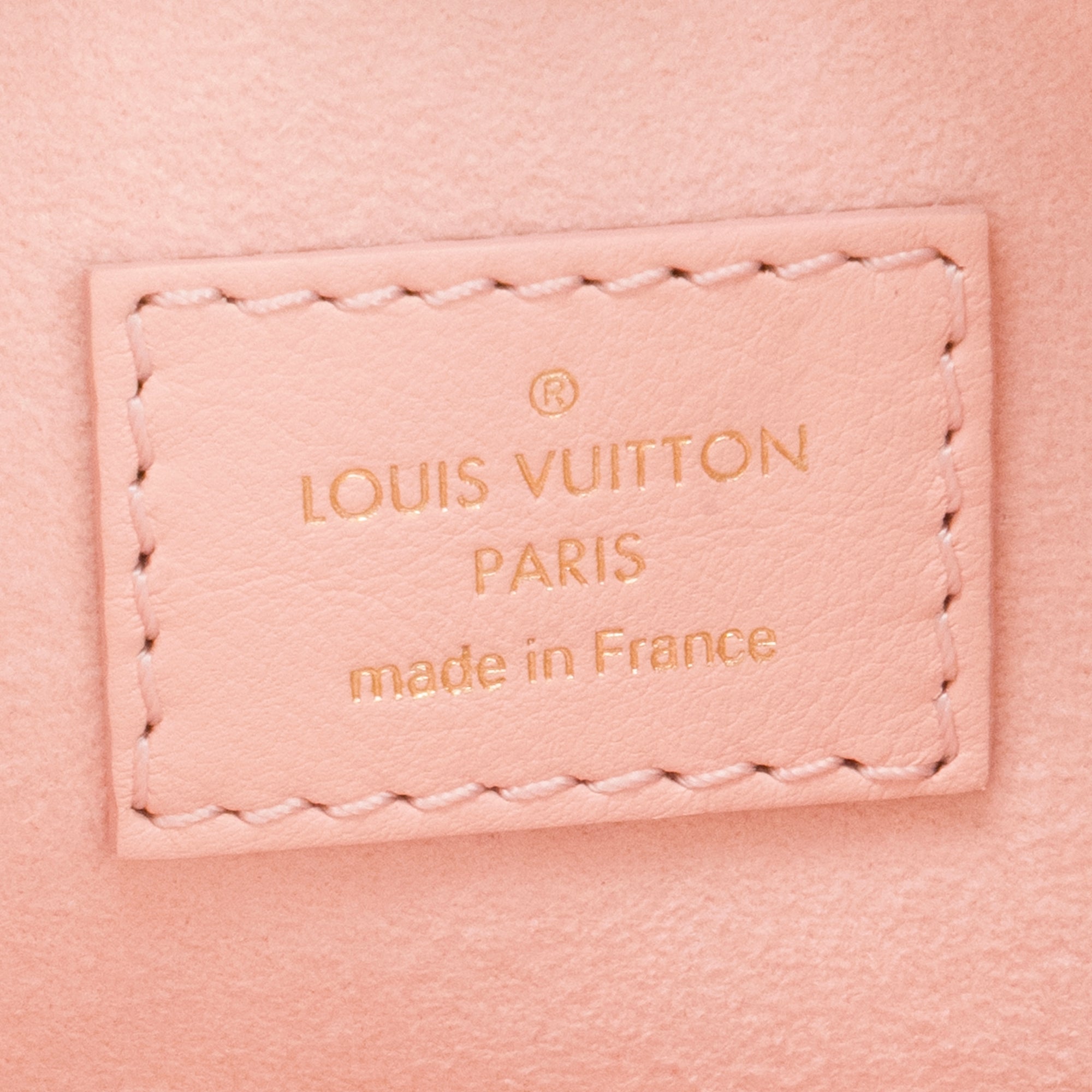 LOUIS VUITTON - Sac à bandoulière Loop Louis Vuitton en cuir perforé monogrammé rose