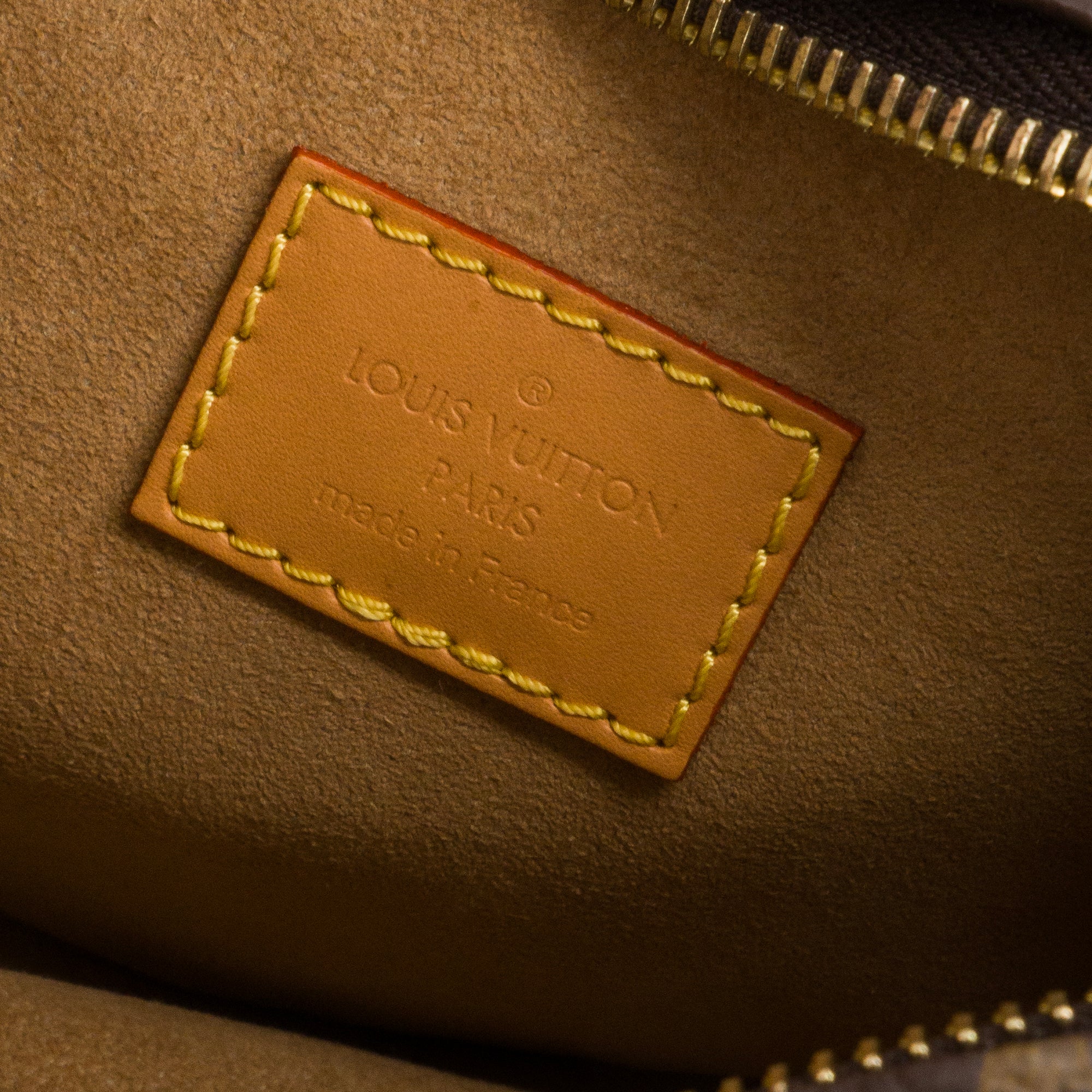 LOUIS VUITTON - Sac à bandoulière Loop Louis Vuitton en toile enduite monogrammée