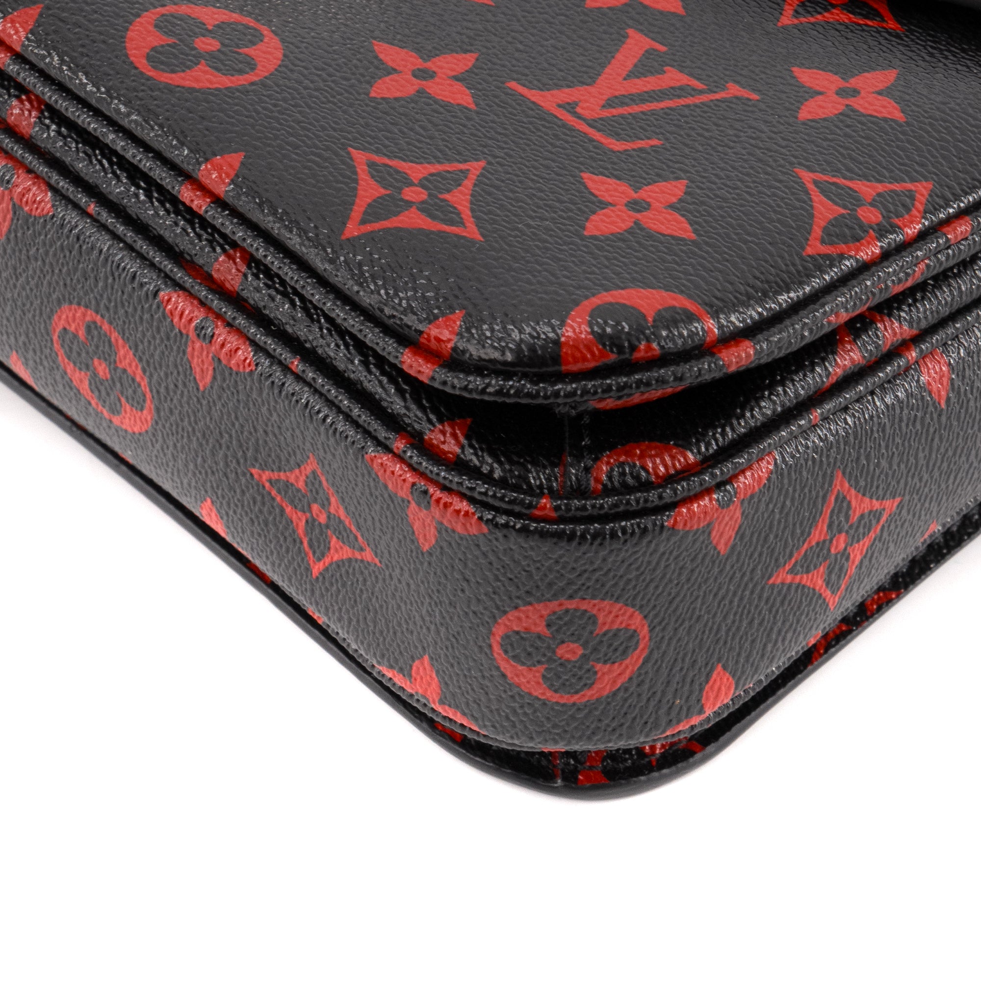 LOUIS VUITTON - Sac à bandoulière Métis Louis Vuitton en toile enduite monogrammée noire et rouge édition limitée Infrarouge