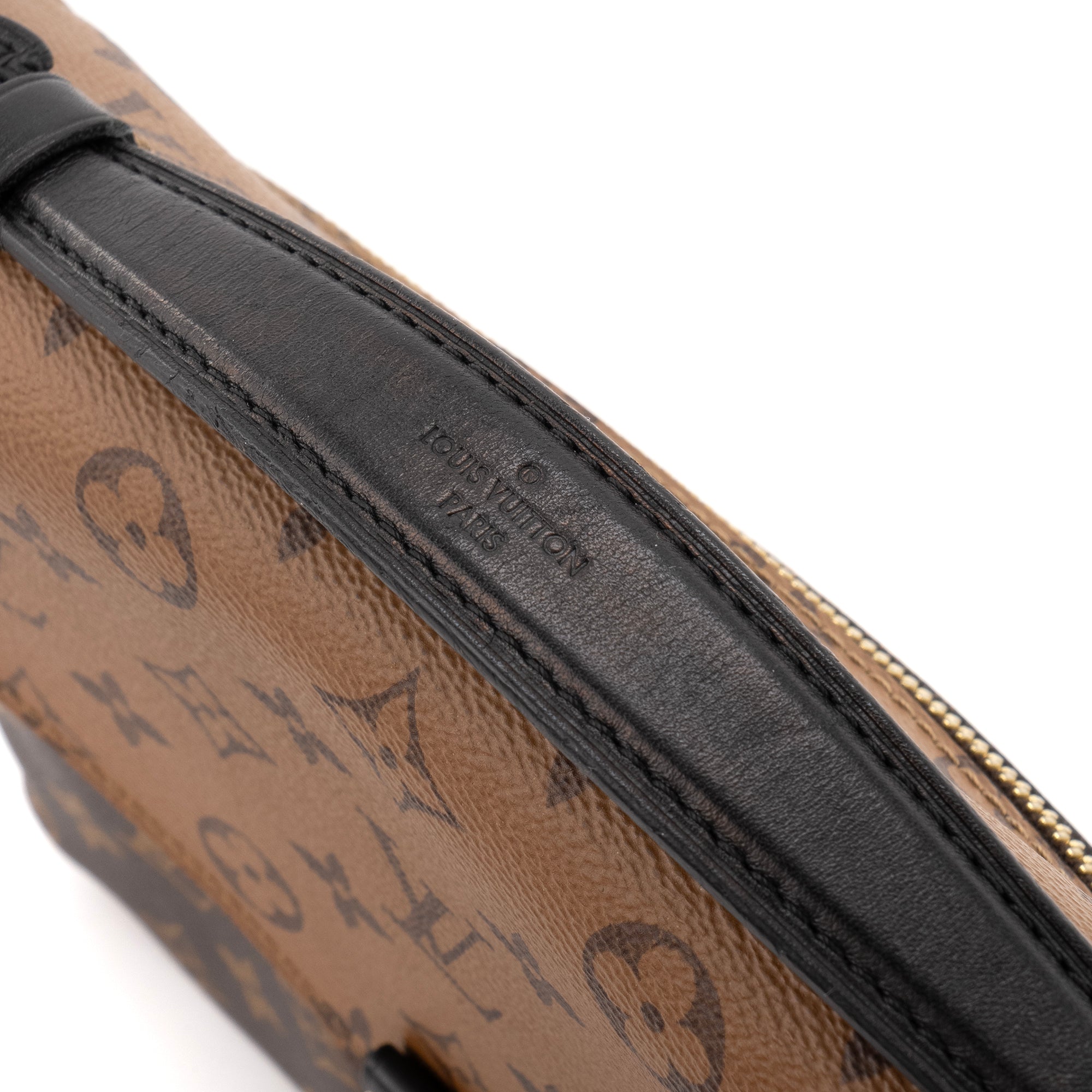 LOUIS VUITTON - Sac à bandoulière Metis Louis Vuitton en toile enduite monogrammée reverse