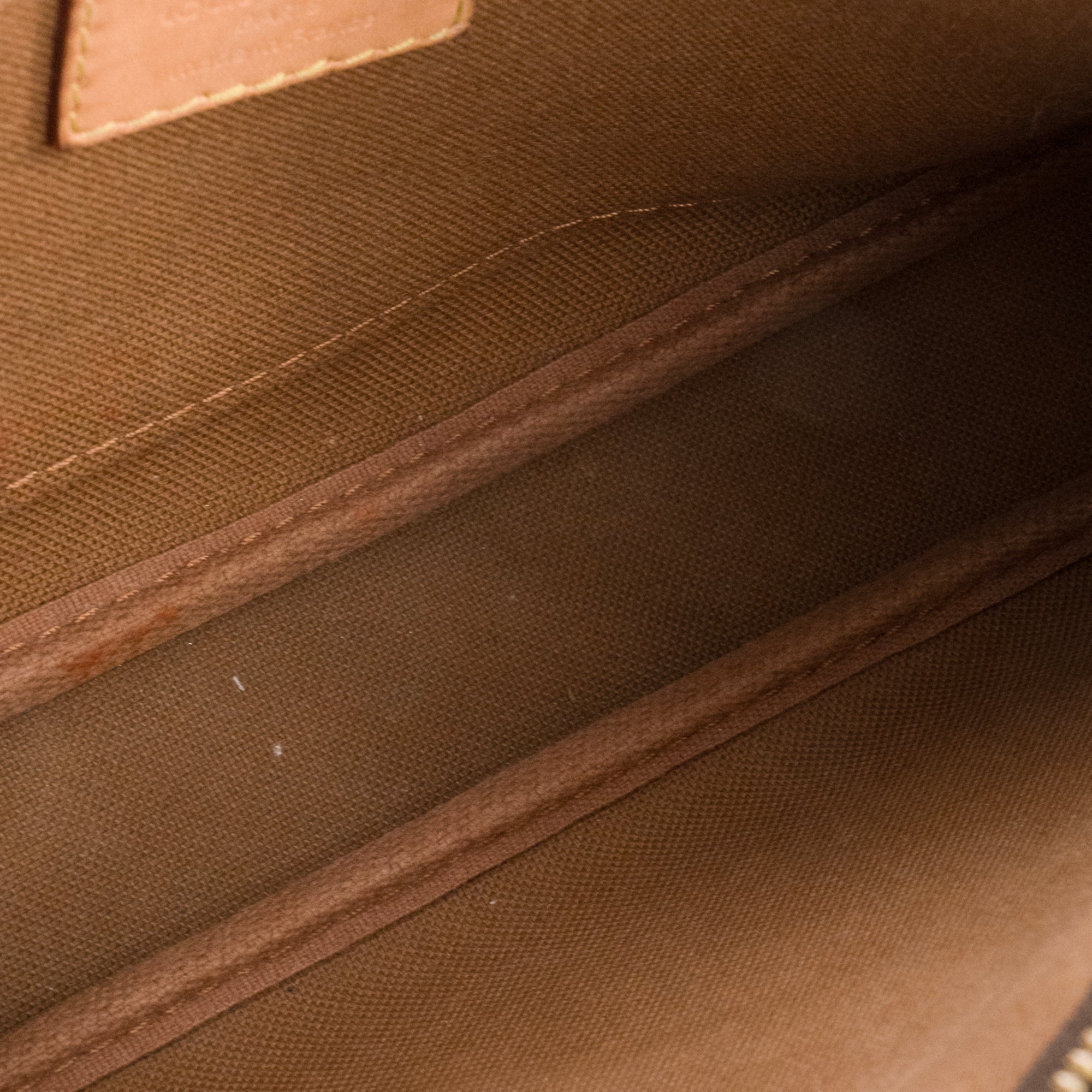 LOUIS VUITTON - Sac à bandoulière Multi-Pochette Accessoires Louis Vuitton en toile enduite monogrammée