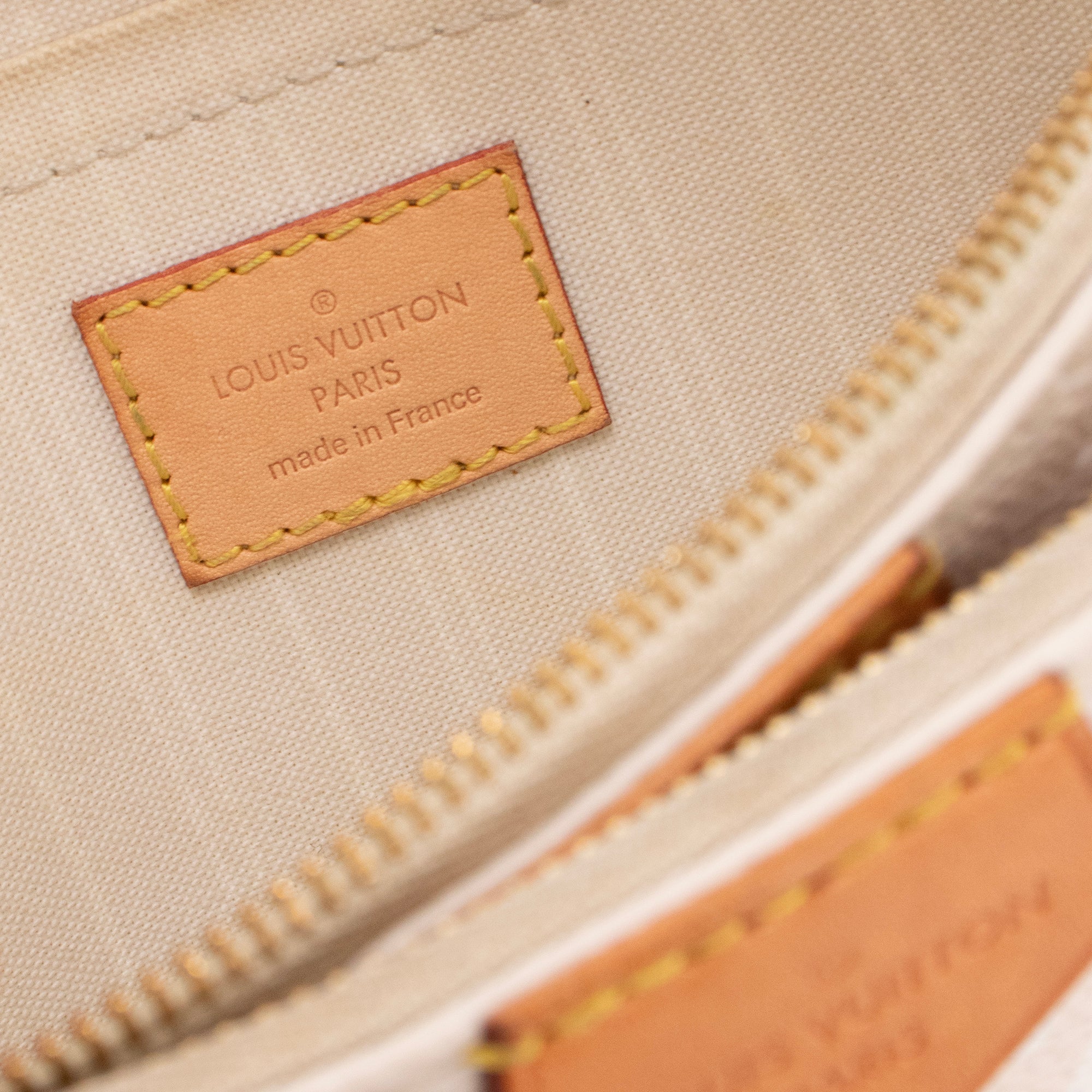 LOUIS VUITTON - Louis Vuitton Limited Edition Multi Pochette Accessoires Shoulder Bag By The Pool in Beige Coated Canvas