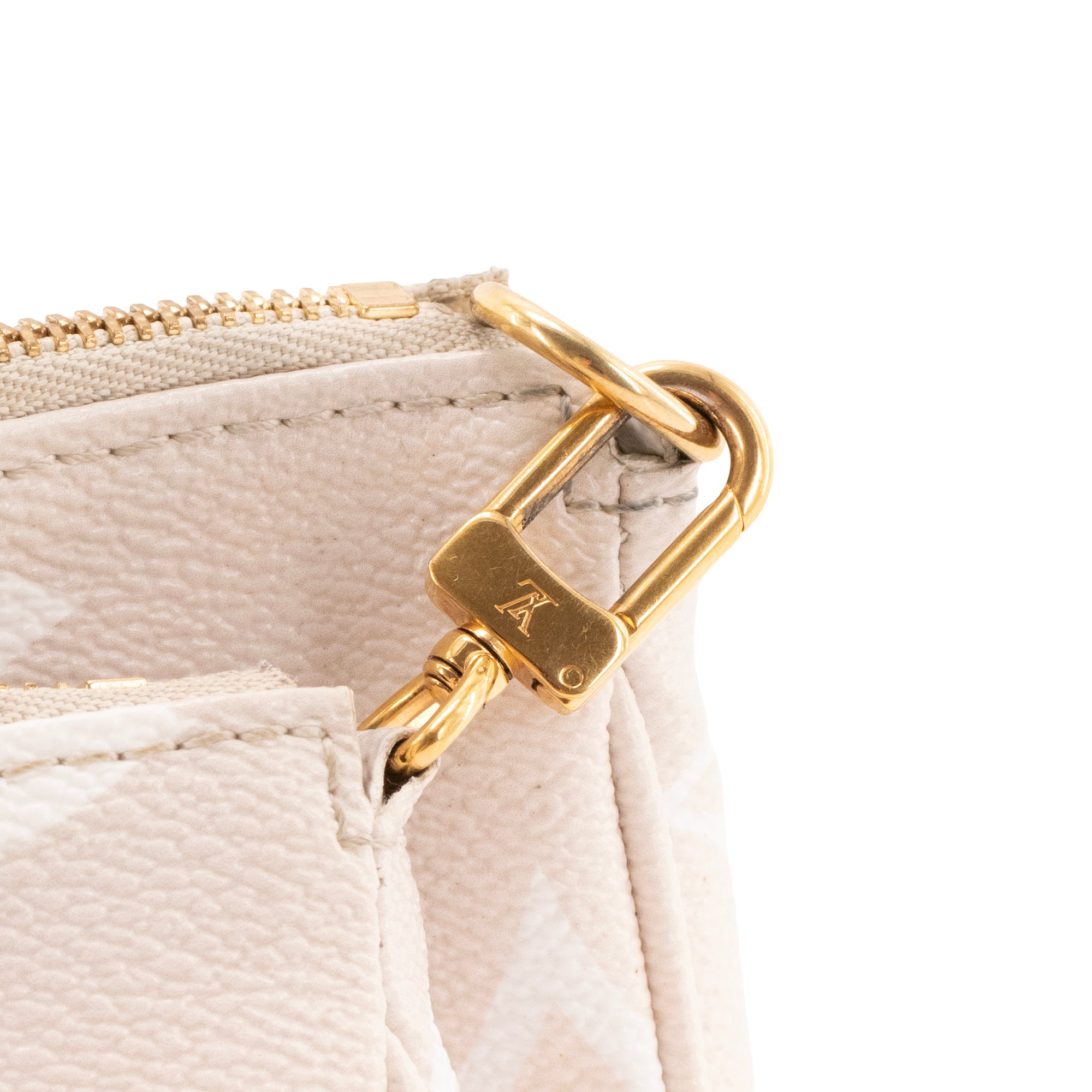 LOUIS VUITTON - Louis Vuitton Limited Edition Multi Pochette Accessoires Shoulder Bag By The Pool in Beige Coated Canvas