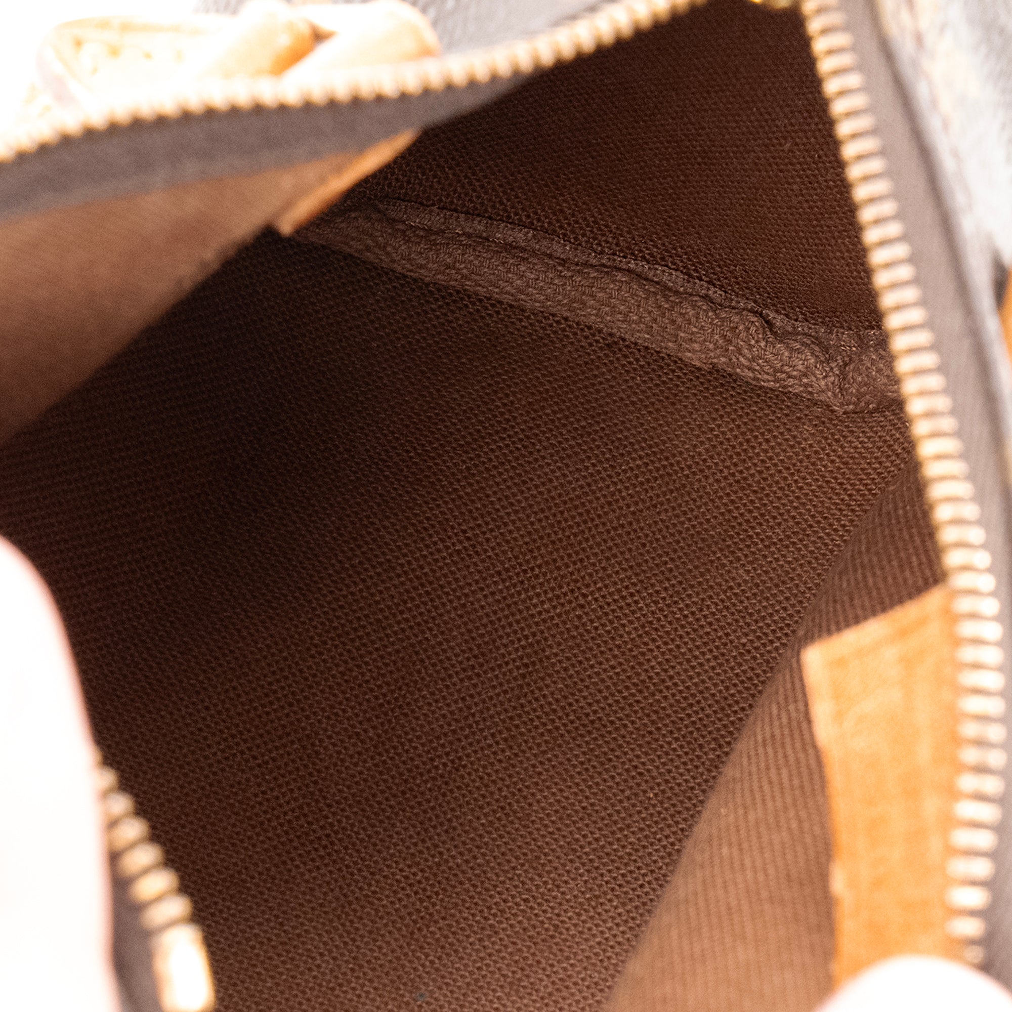 LOUIS VUITTON - Sac à bandoulière Nano Speedy Louis Vuitton en toile enduite monogrammée