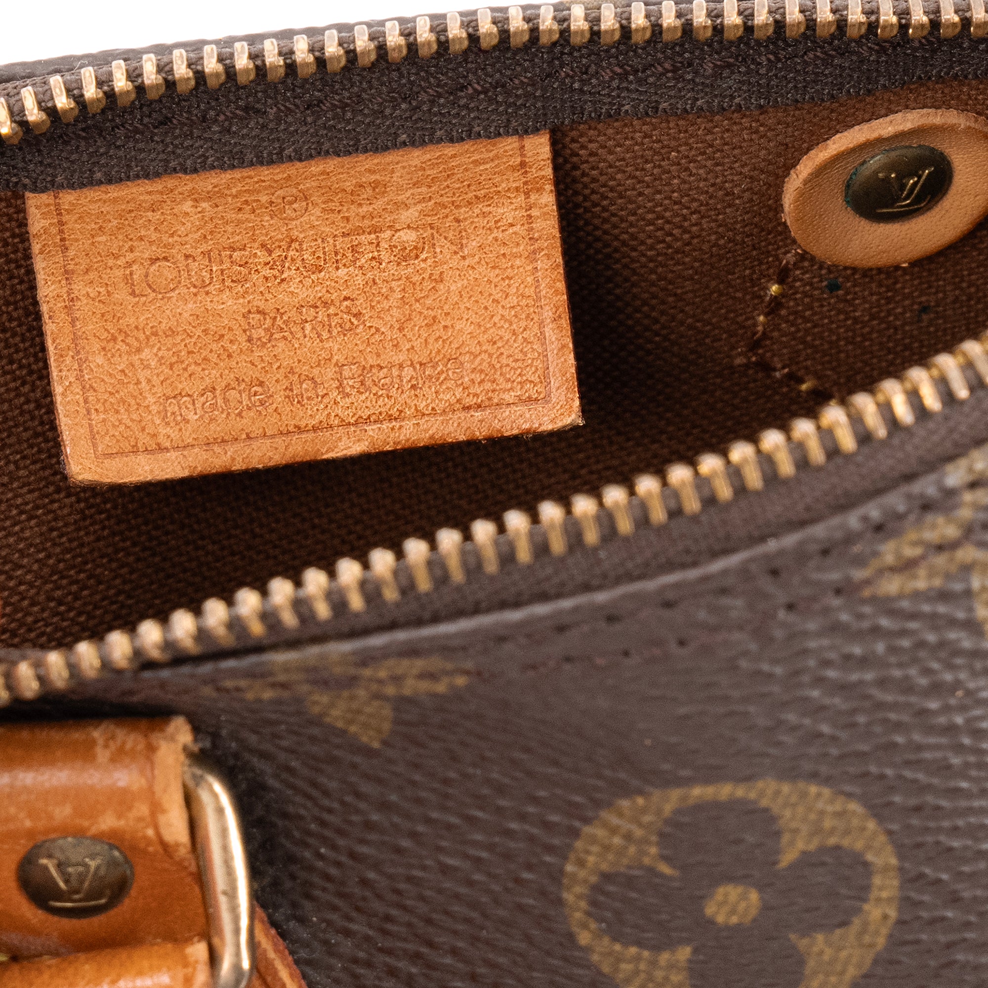 LOUIS VUITTON - Sac à bandoulière Nano Speedy Louis Vuitton en toile enduite monogrammée