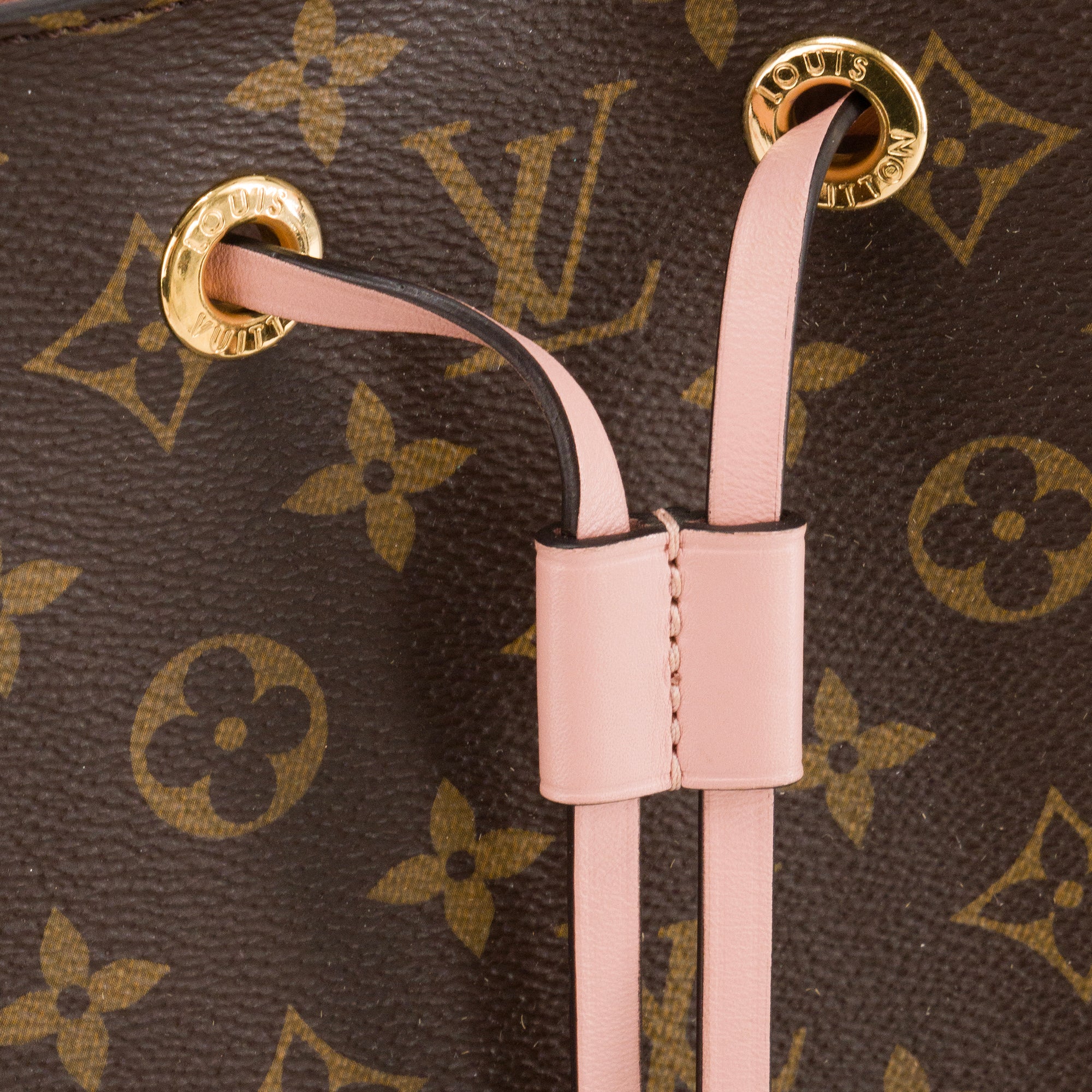 LOUIS VUITTON - Sac à bandoulière Néo Noé Louis Vuitton en toile enduite monogrammée marron et rose