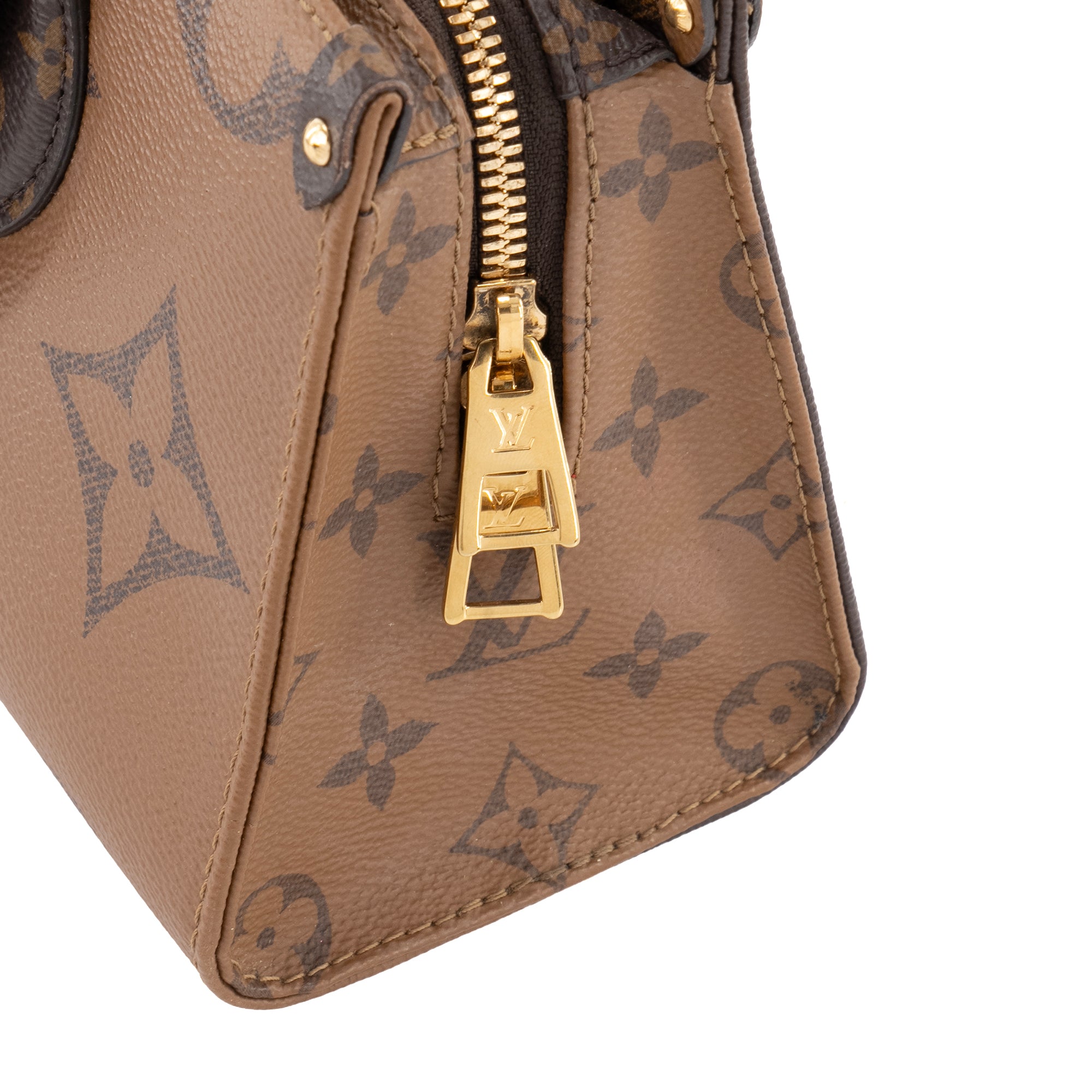 LOUIS VUITTON - Sac à bandoulière Onthego East West Louis Vuitton en toile enduite monogrammée