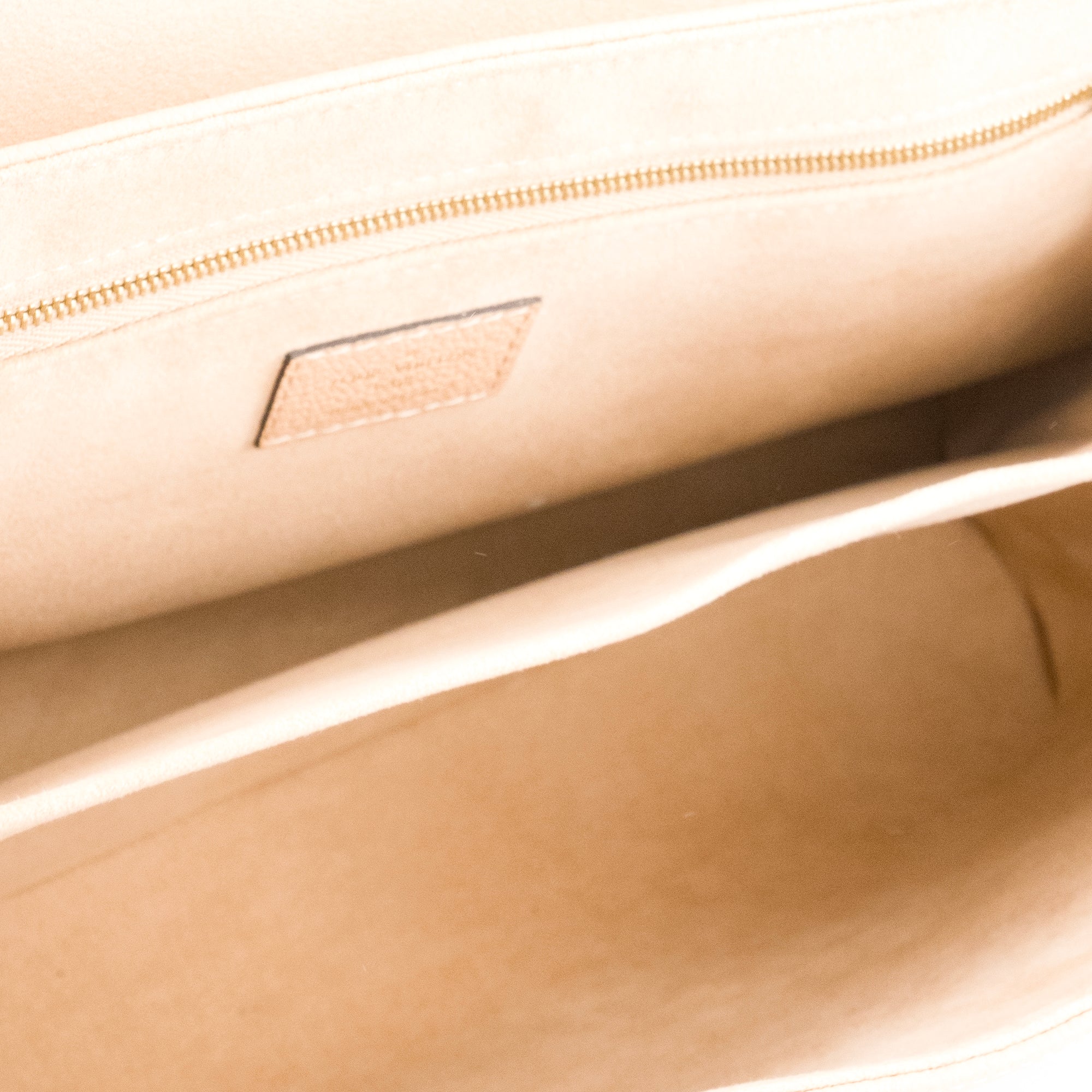 LOUIS VUITTON - Sac à bandoulière Saint Germain Louis Vuitton en cuir grainé beige