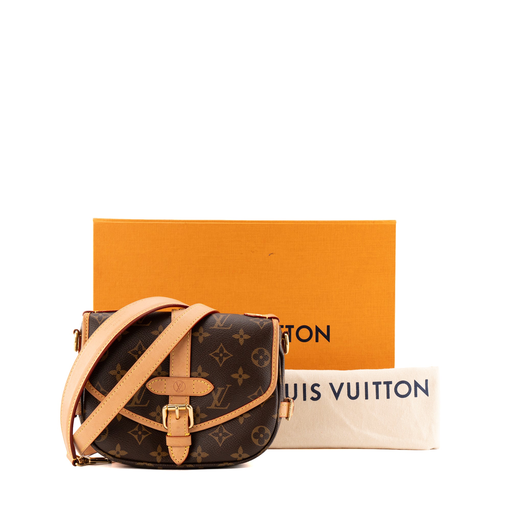 LOUIS VUITTON - Sac à bandoulière Saumur BB Louis Vuitton en toile enduite monogrammée